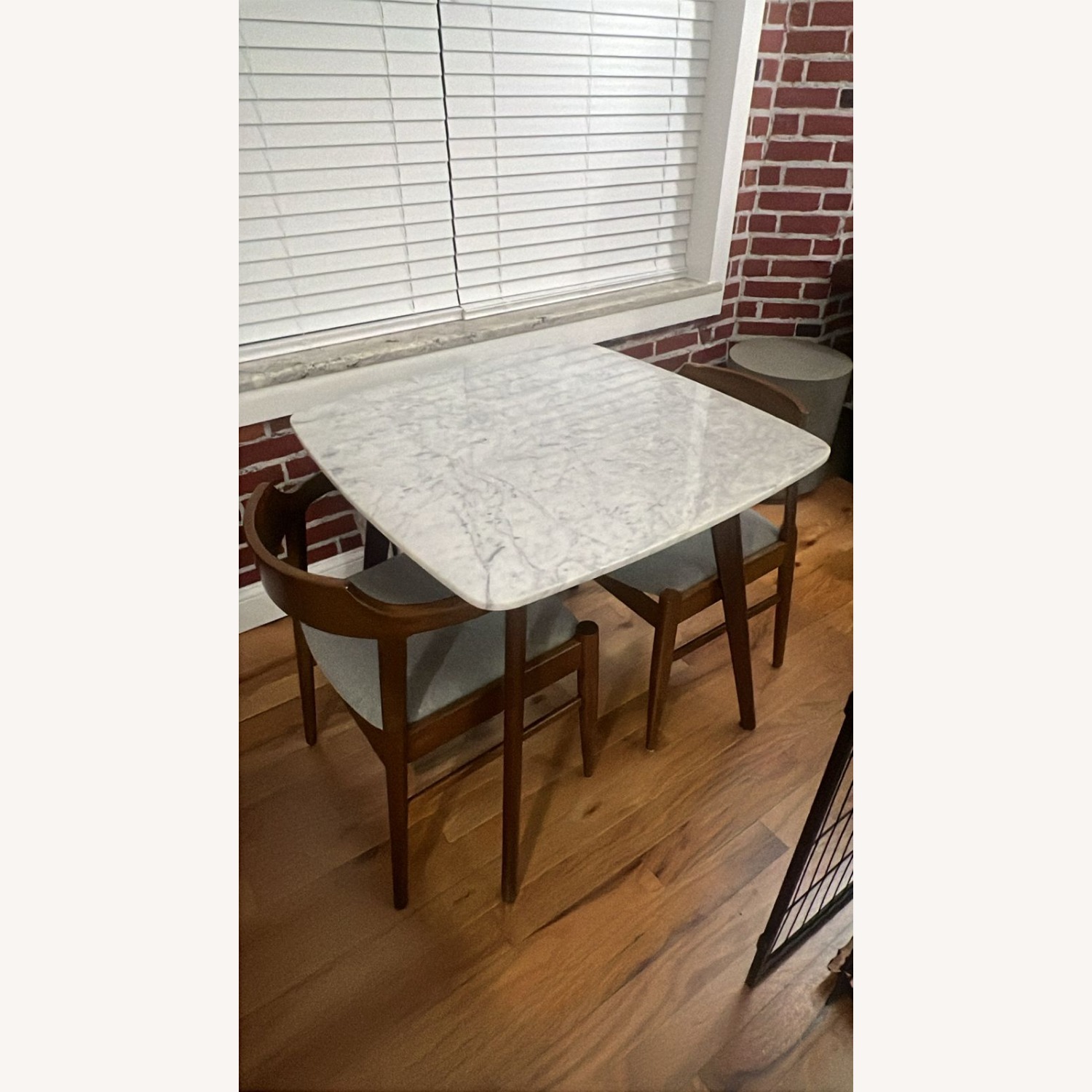 Article Vena Set of Marble Table and Two Chairs - image-1