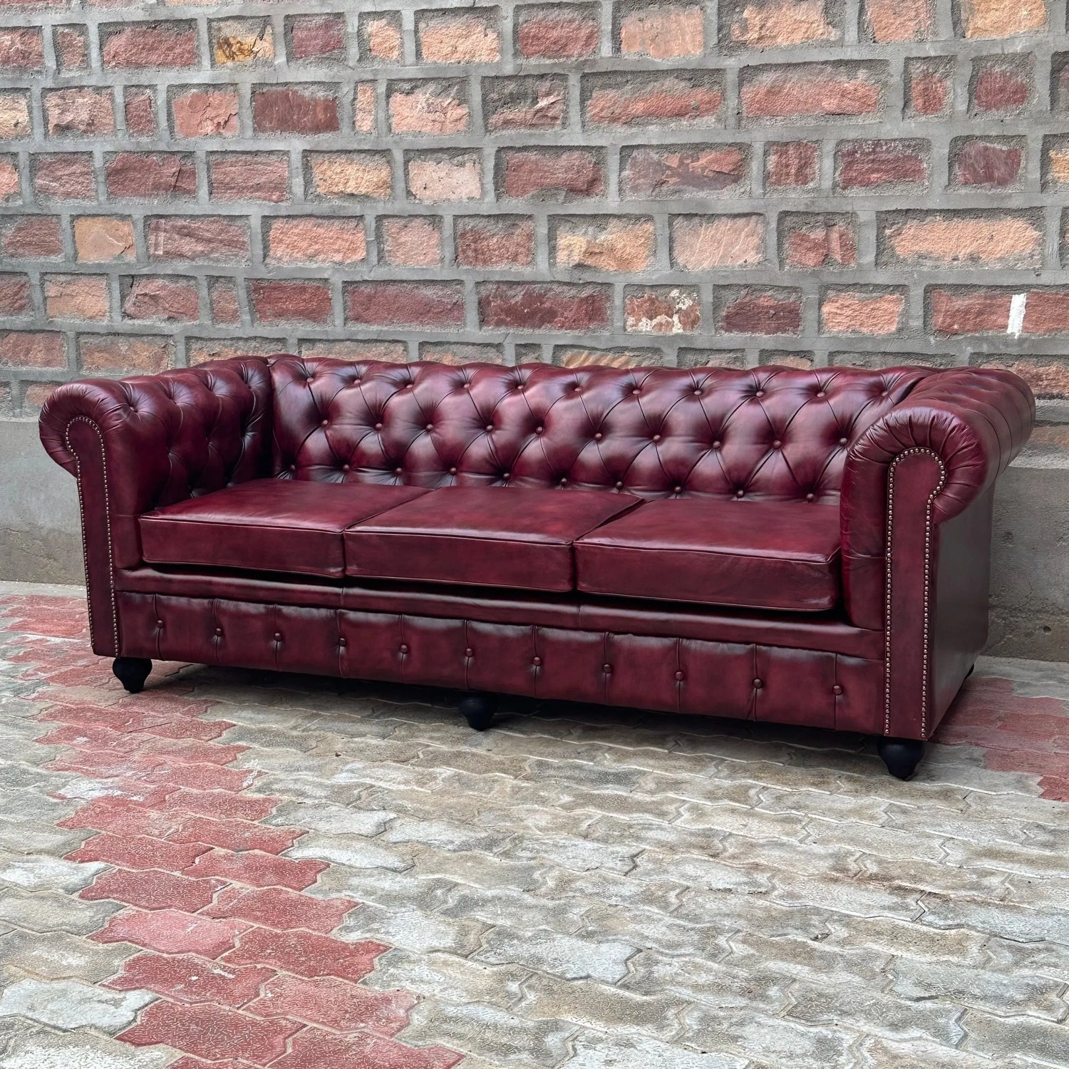 Remington Chesterfield Leather Sofa - image-1