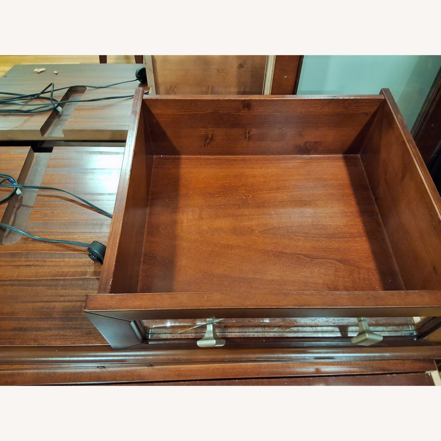 China Closet - image-7