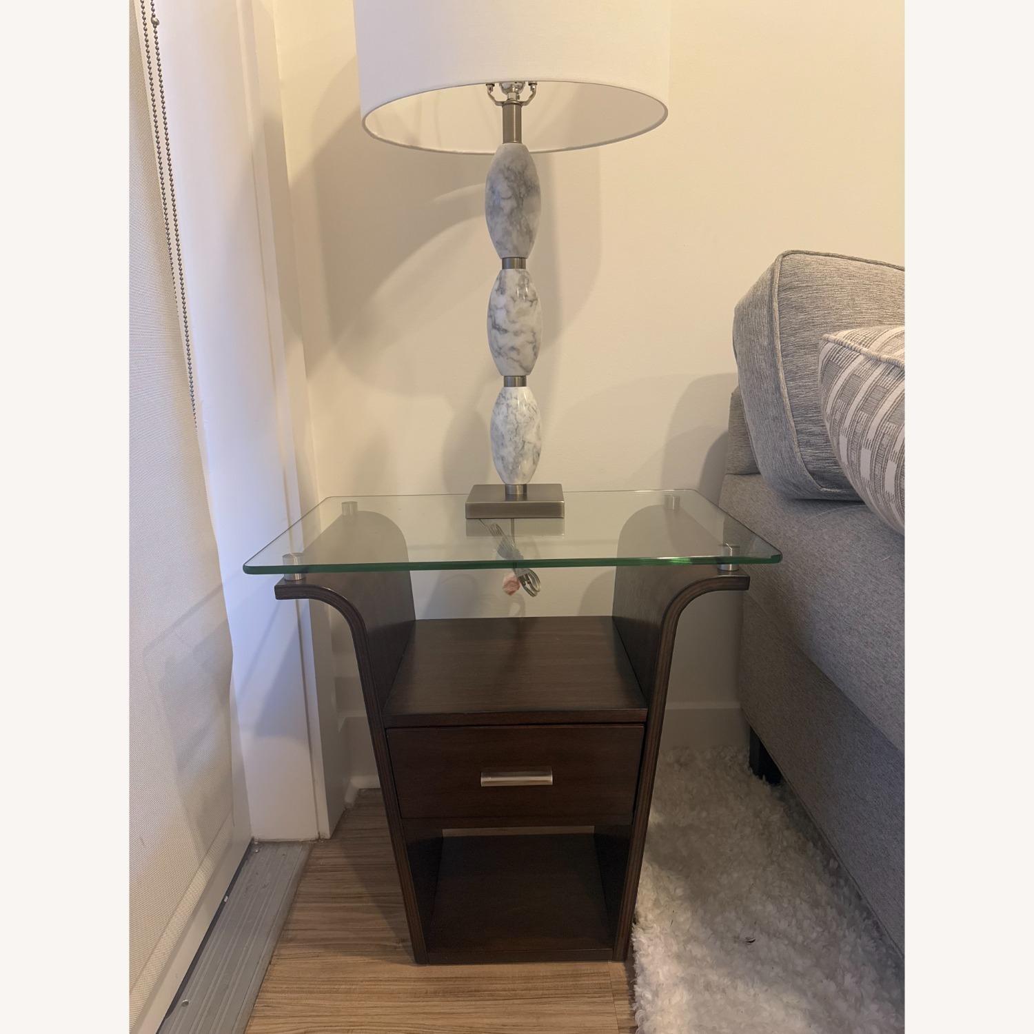 Rooms To Go 2 End Tables - image-2