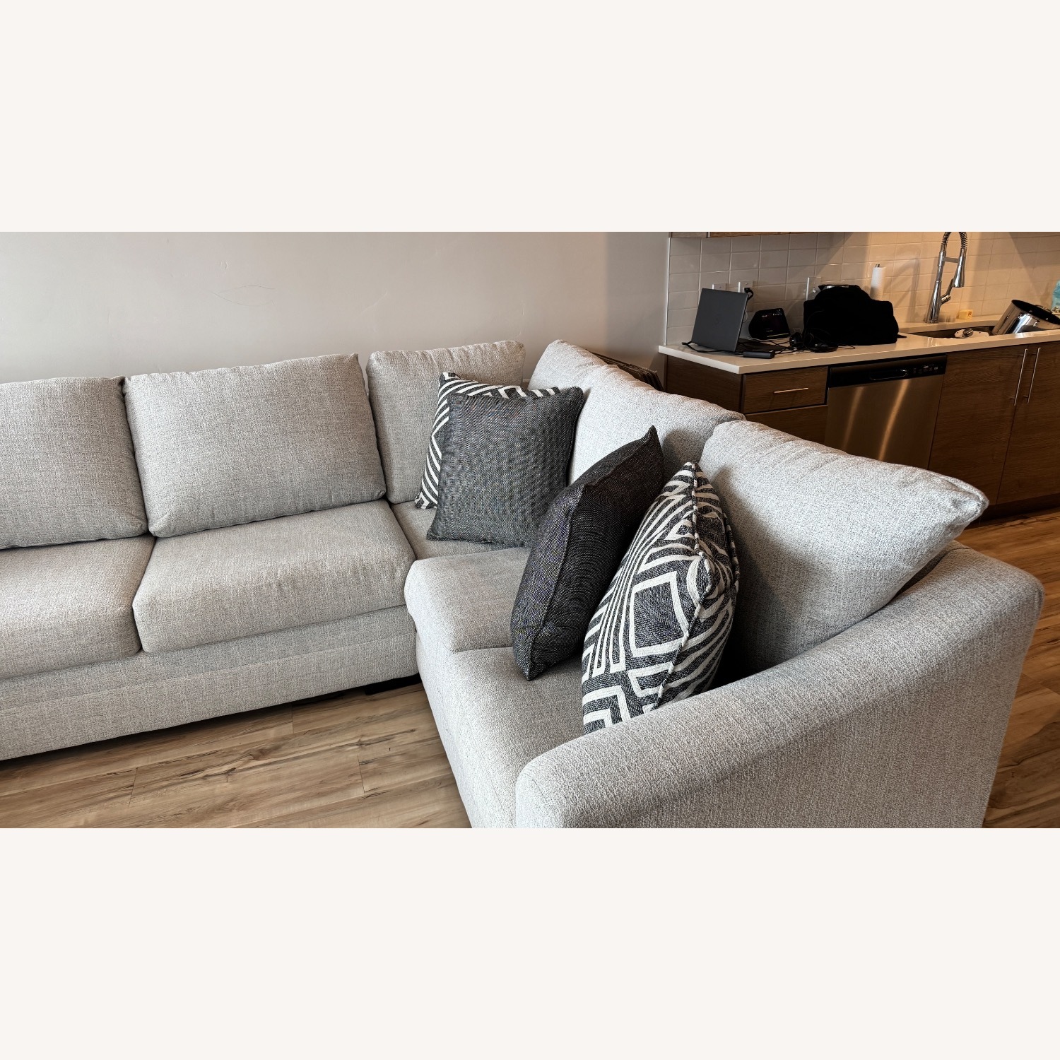Light Grey U Sectional - image-10