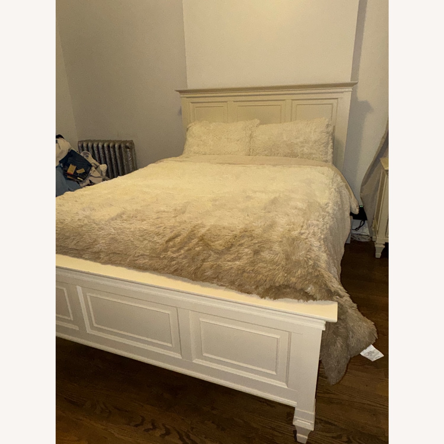 Raymour & Flanigan Somerset Queen Bed - image-1