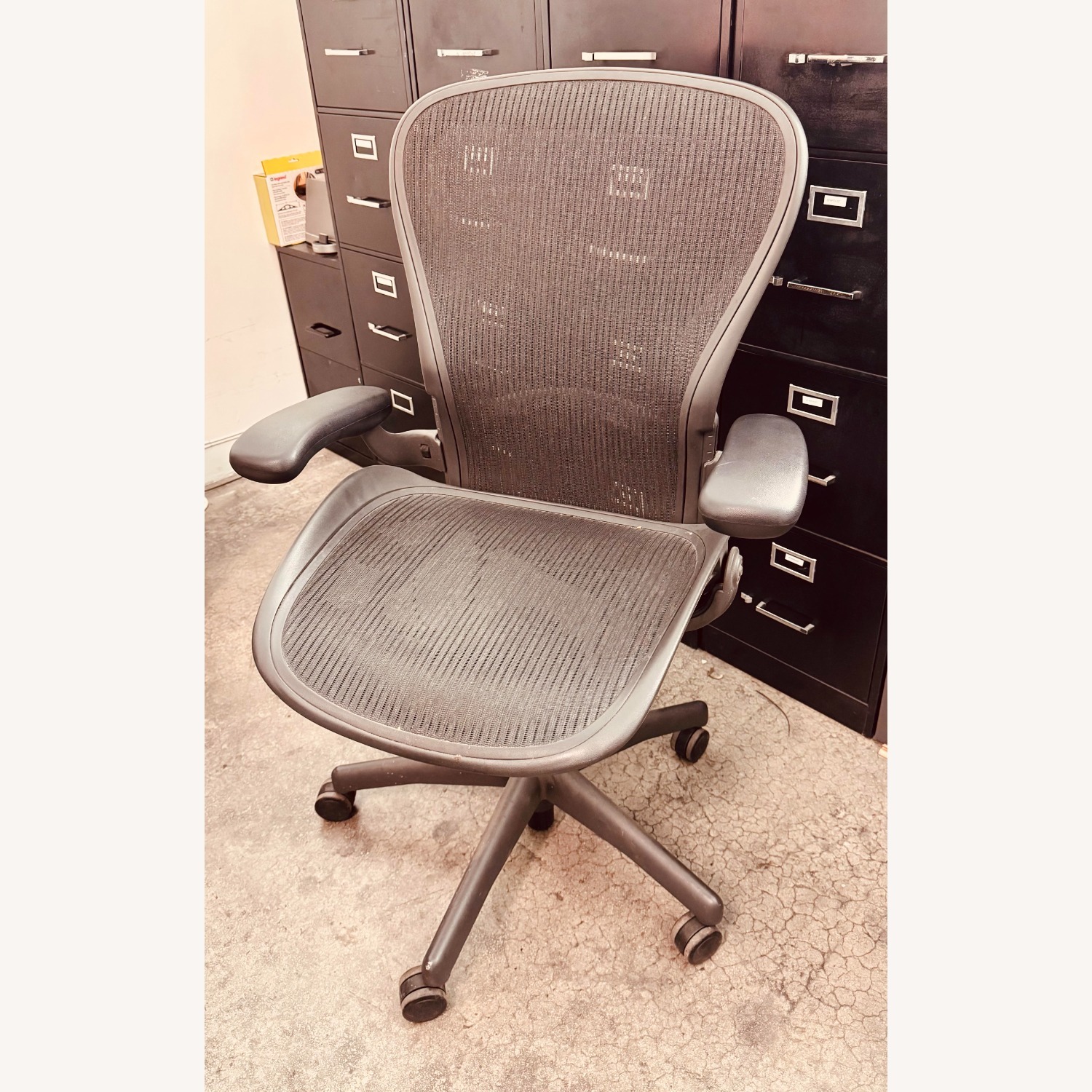 Herman Miller Aeron Chair - image-1