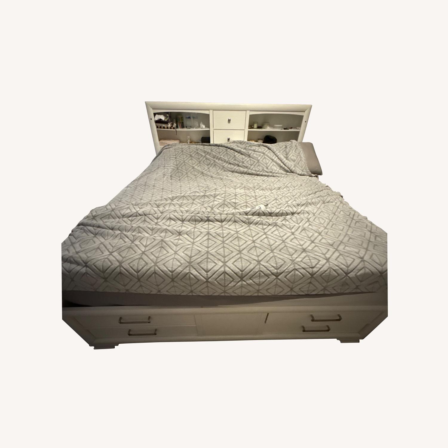 White King Size Bed w Drawers - image-0