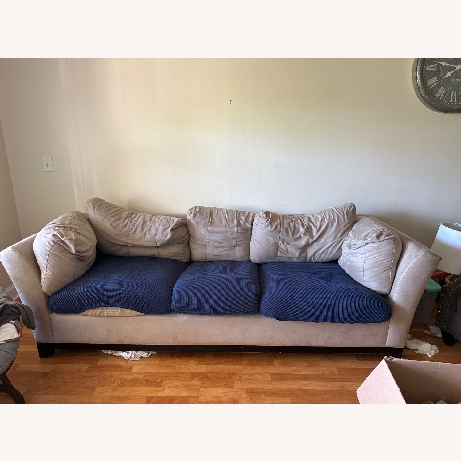 Sink Deep Comfy Couch - image-2