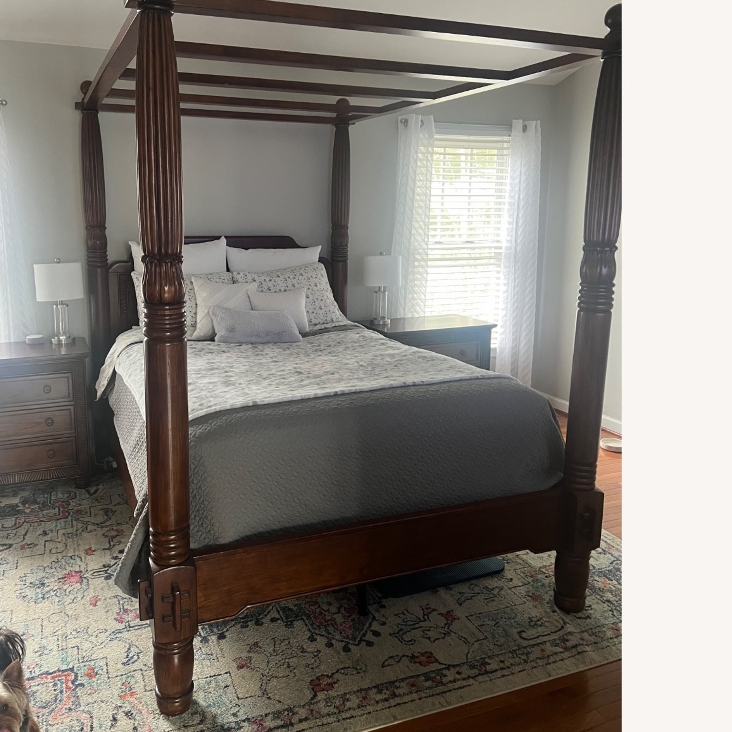 Rooms To Go Queen Canopy Bed - image-2