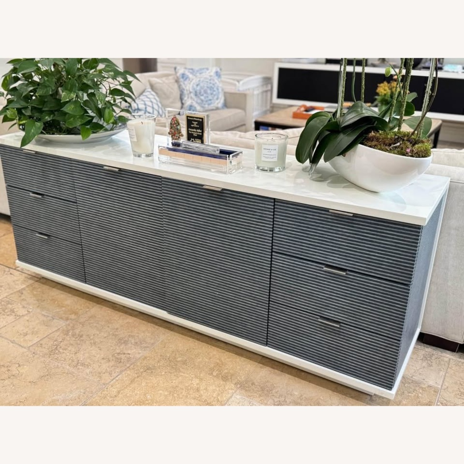 Villa & House / Bungalow 5 Cosmopolitan Sideboard - image-4