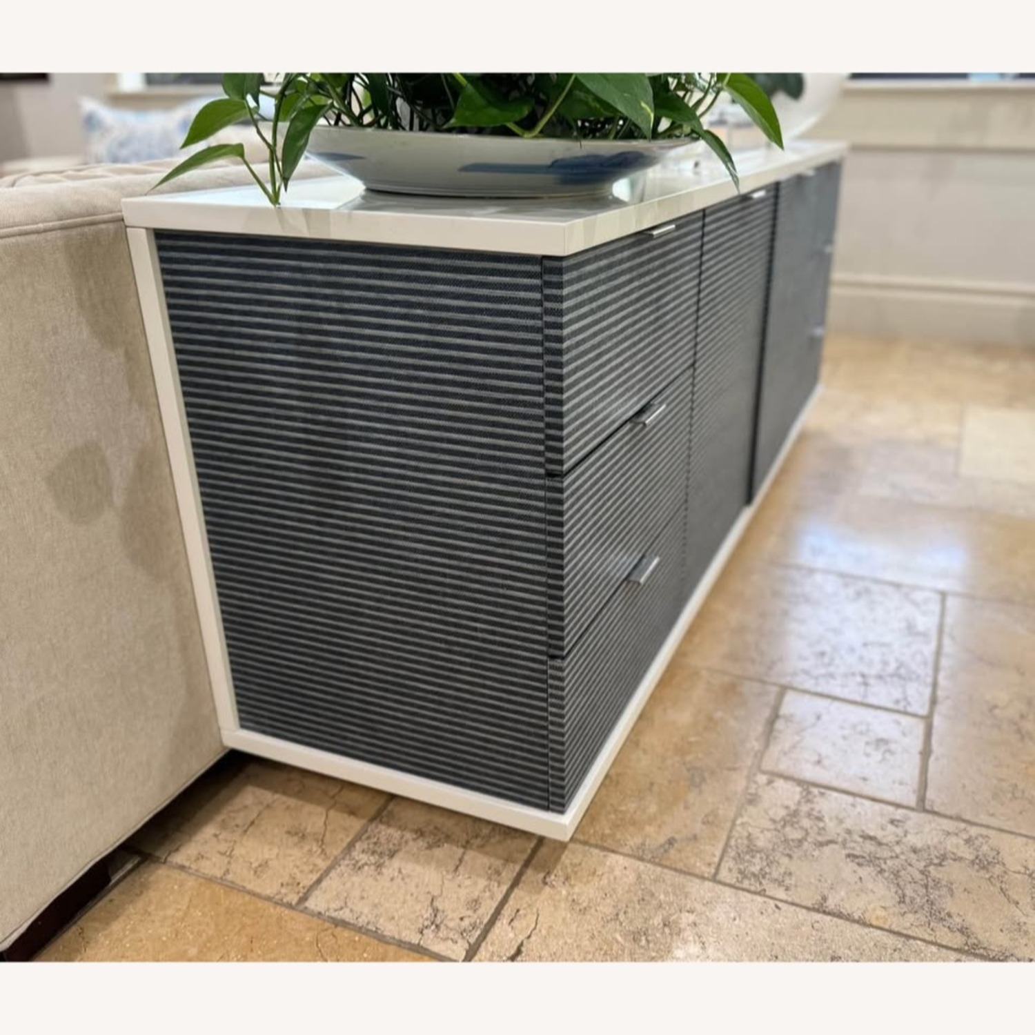 Villa & House / Bungalow 5 Cosmopolitan Sideboard - image-6