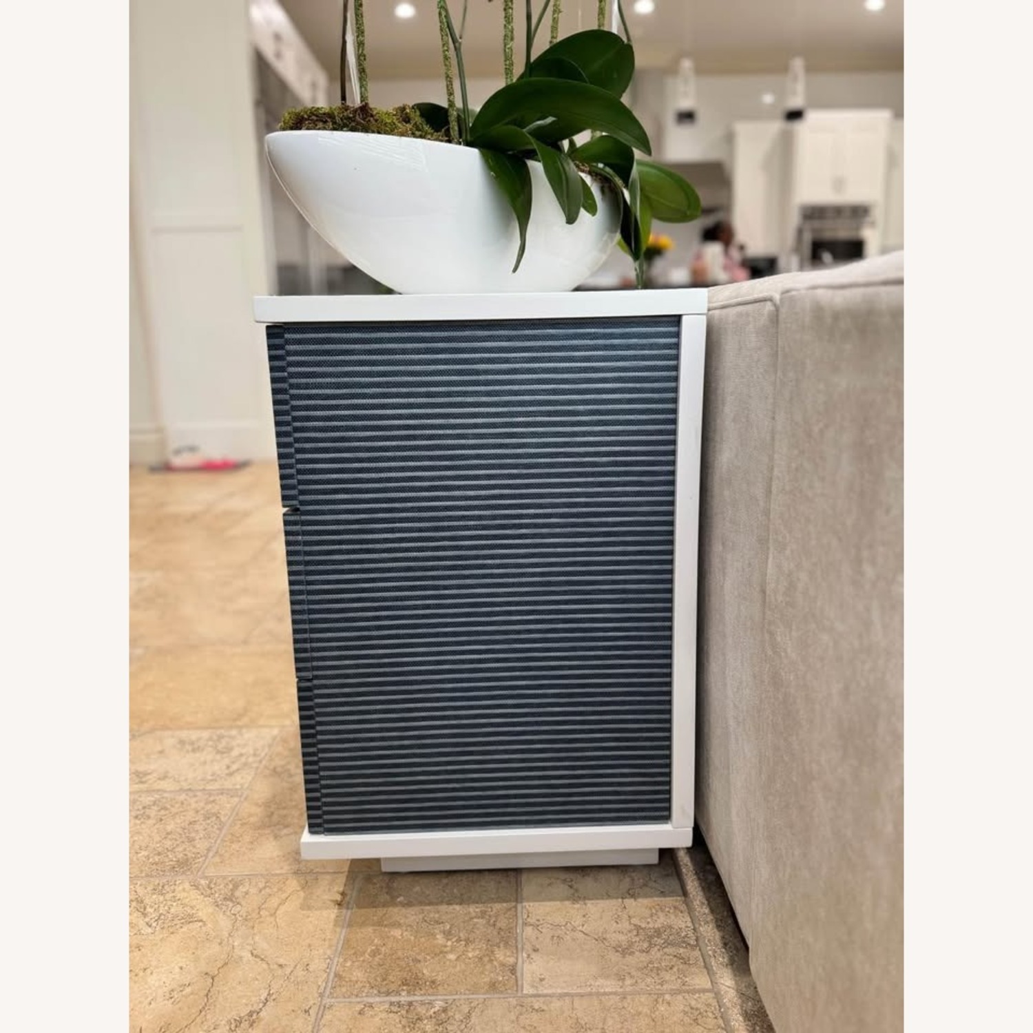 Villa & House / Bungalow 5 Cosmopolitan Sideboard - image-3