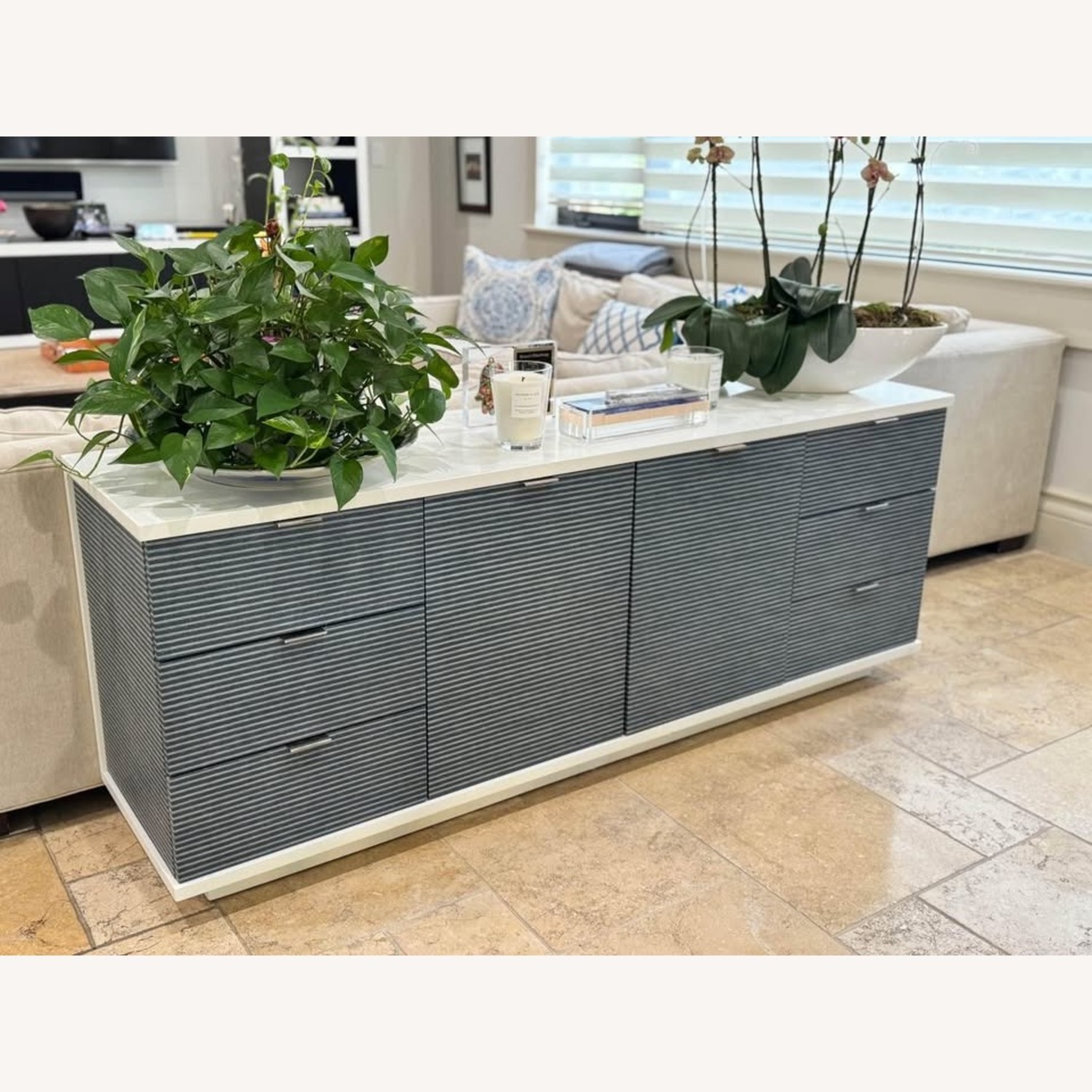 Villa & House / Bungalow 5 Cosmopolitan Sideboard - image-1