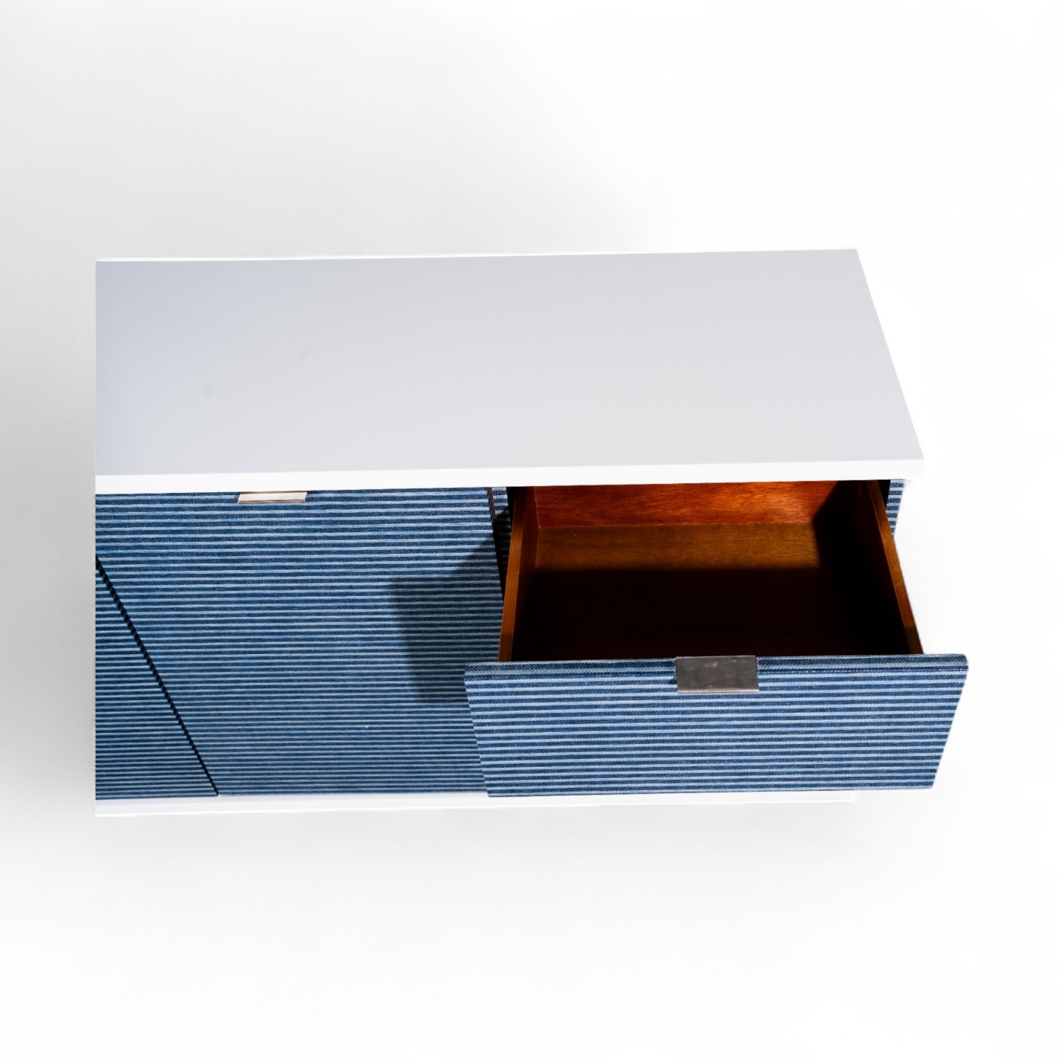 Villa & House / Bungalow 5 Cosmopolitan Sideboard - image-9