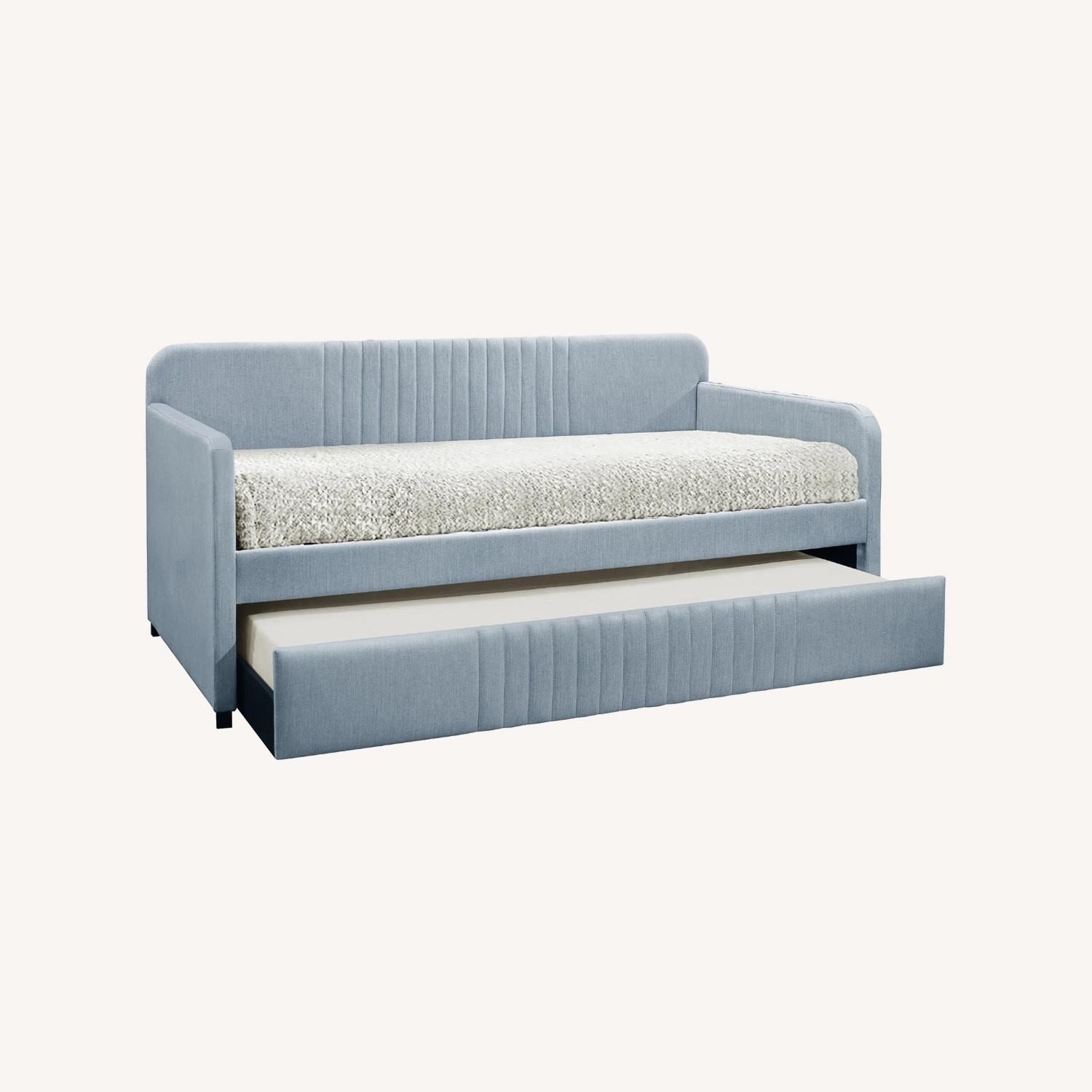 Aaru Twin Daybed with Trundle - image-0