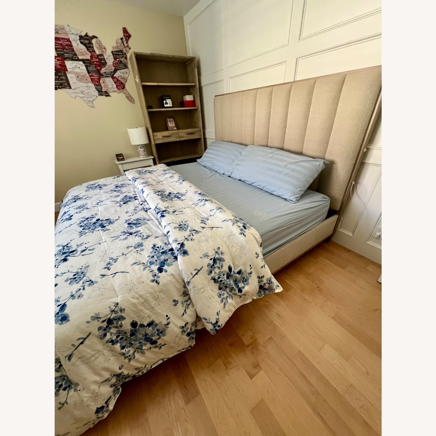 Ethan Allen Beldon King Bed - image-1