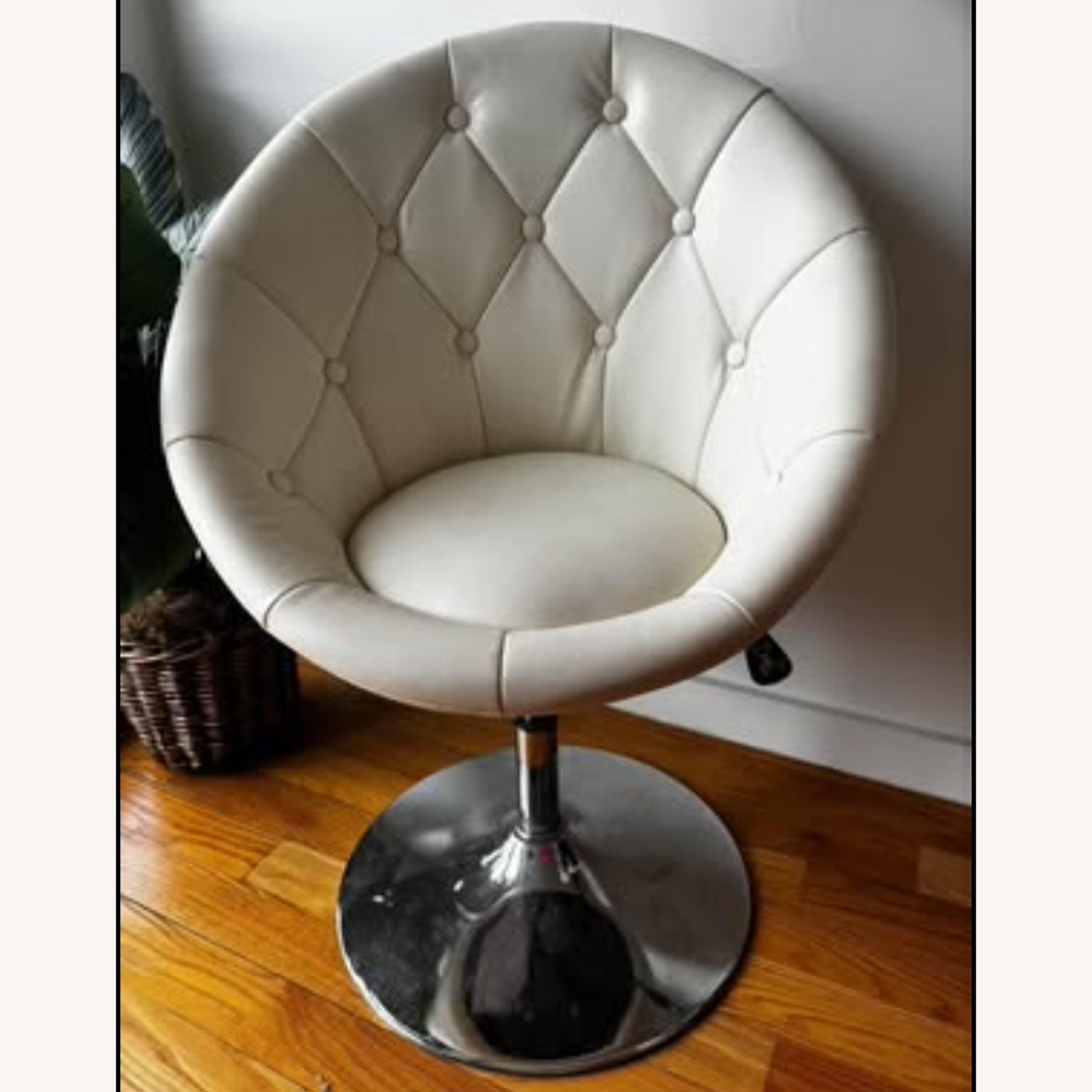 White Modern Chair w Diamond Shape Design  - image-2
