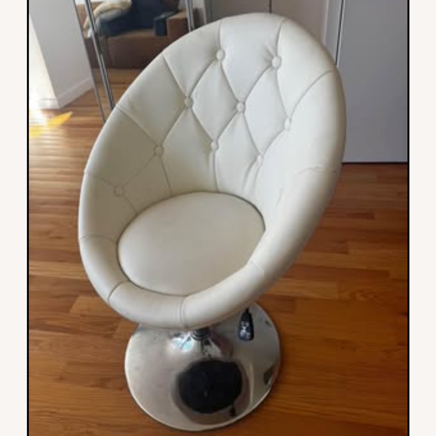 White Modern Chair w Diamond Shape Design  - image-4