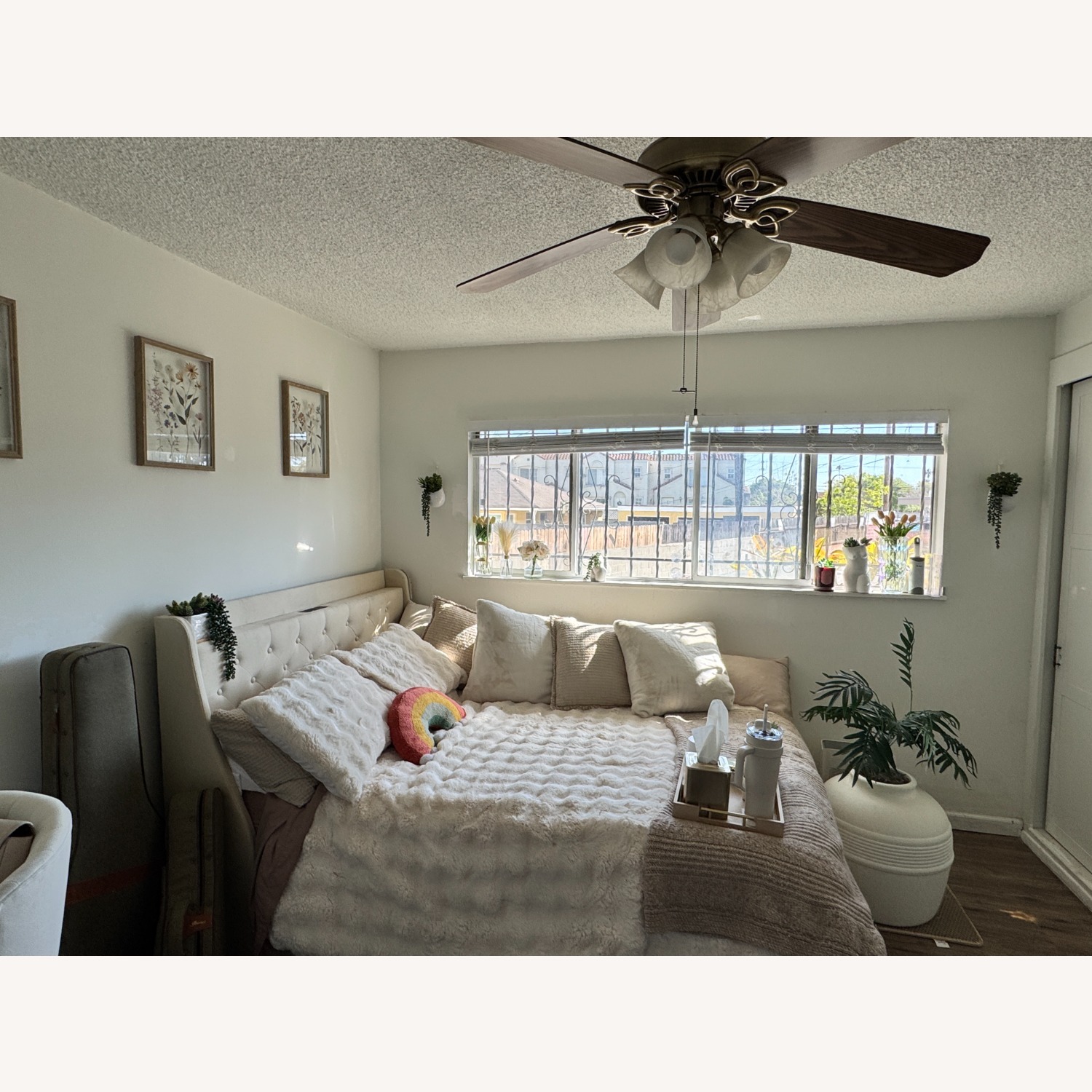 Feonase Upholstered Queen Bed Frame with 4 Storage Drawers - image-1