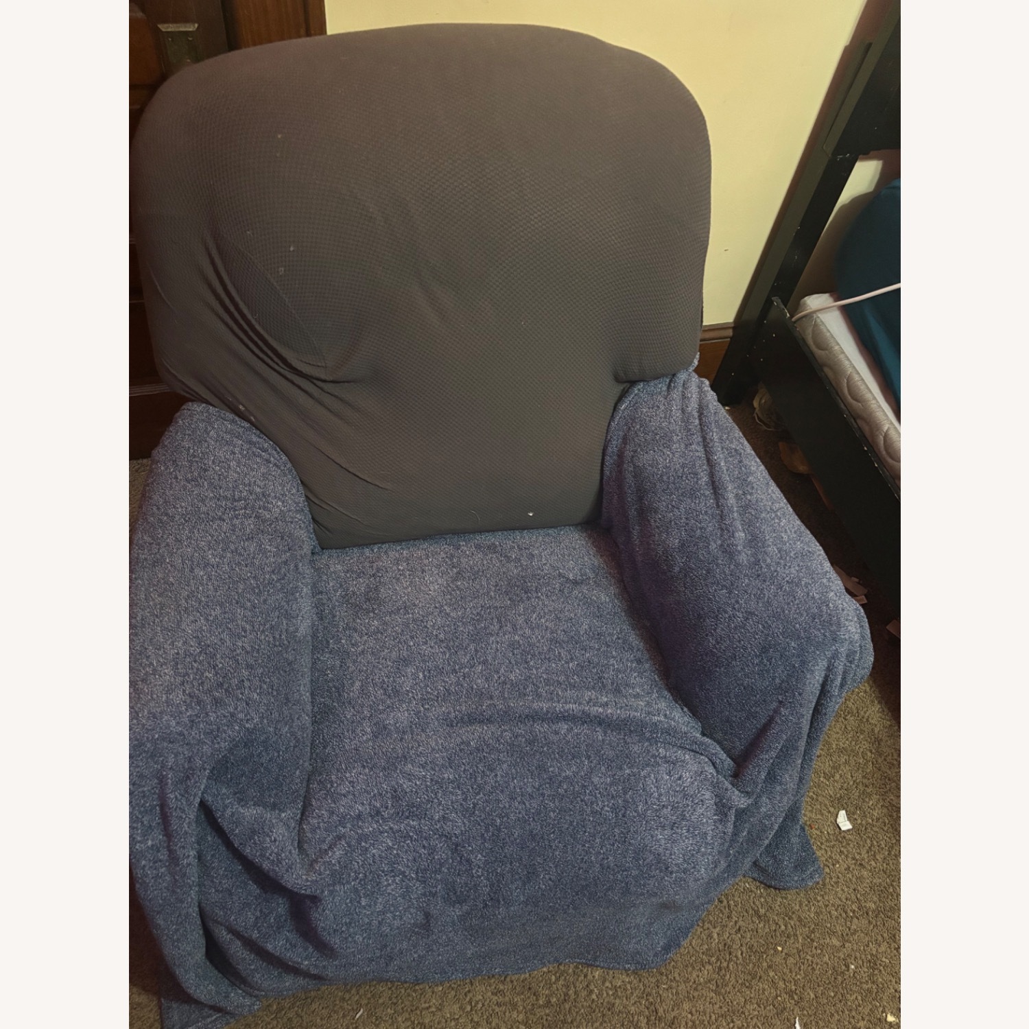 Raymour & Flanigan Light Brown Recliner Chair  - image-6