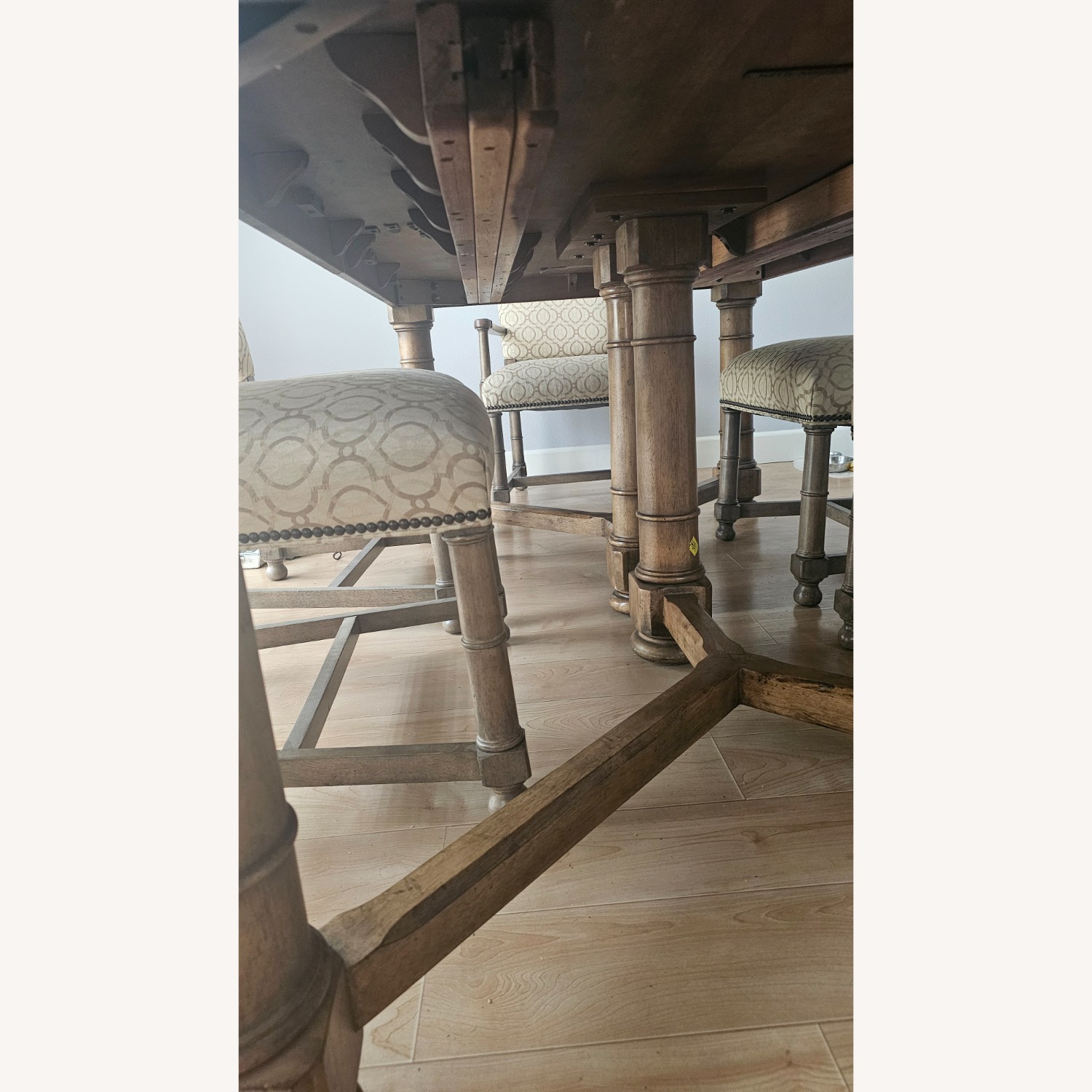 Ethan Allen Dining Table & Uphostered Chairs - image-9