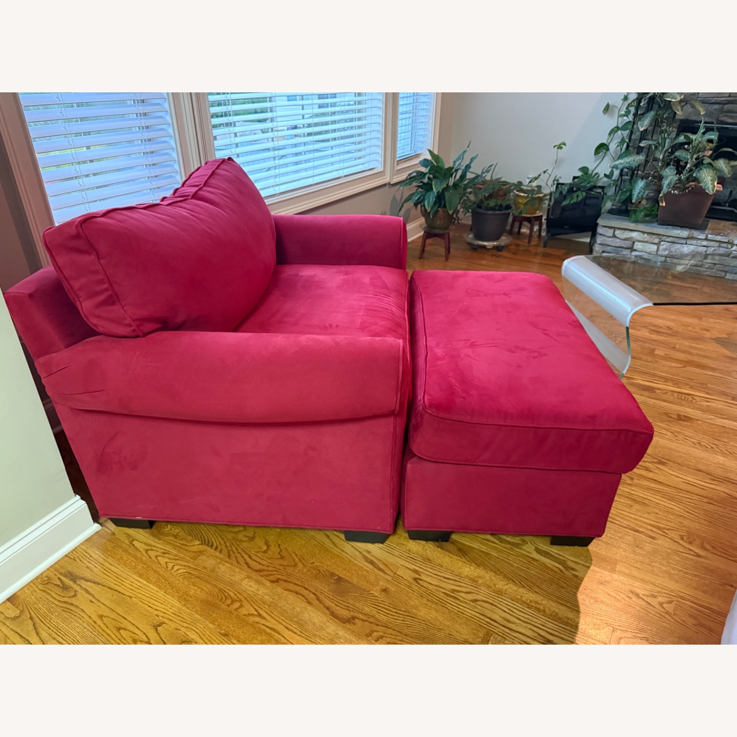 Rooms To Go Red Loveseat with Ottoman  - image-1