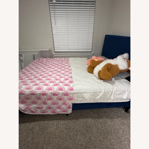 Used Comfort for 2 People Bed for sale on AptDeco