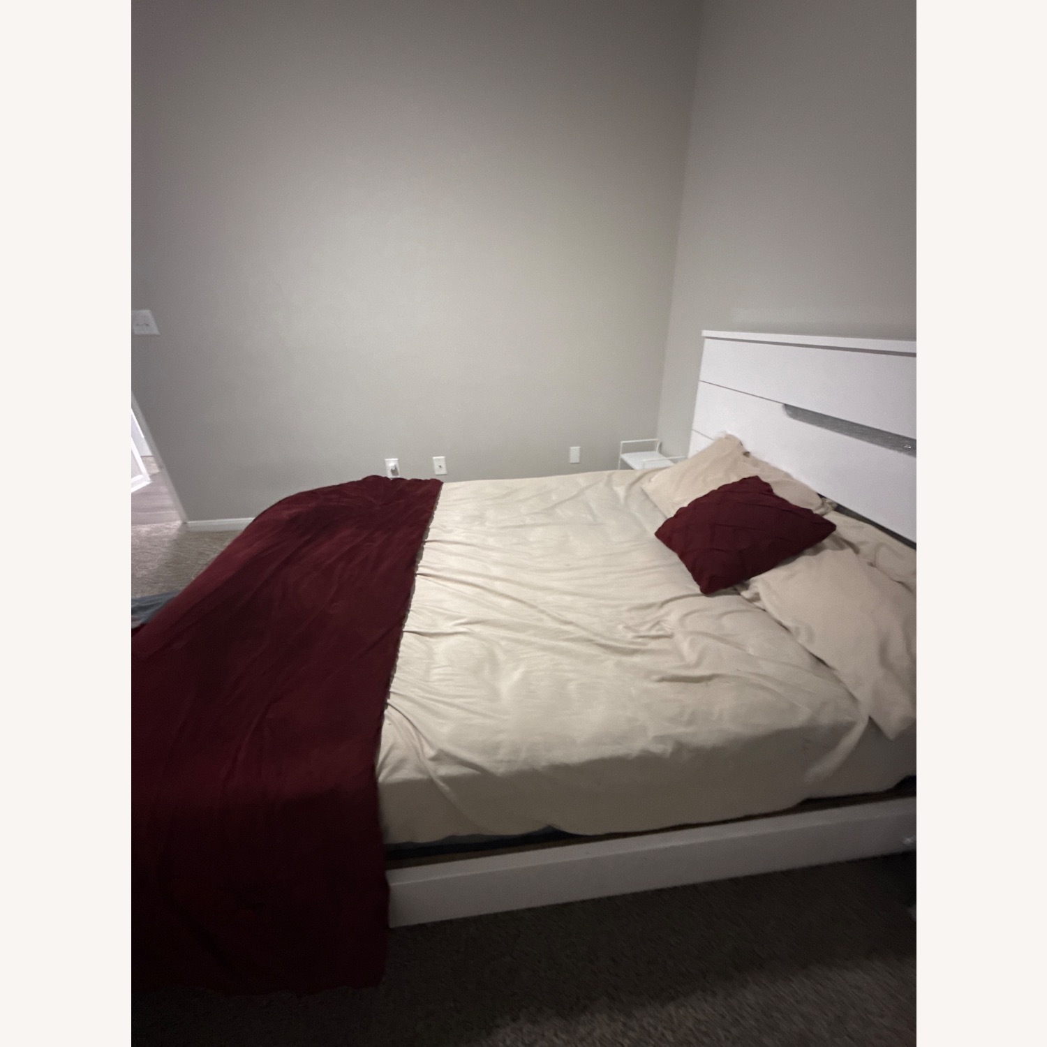 Comfort for 2 people White Lighting Bed - image-1