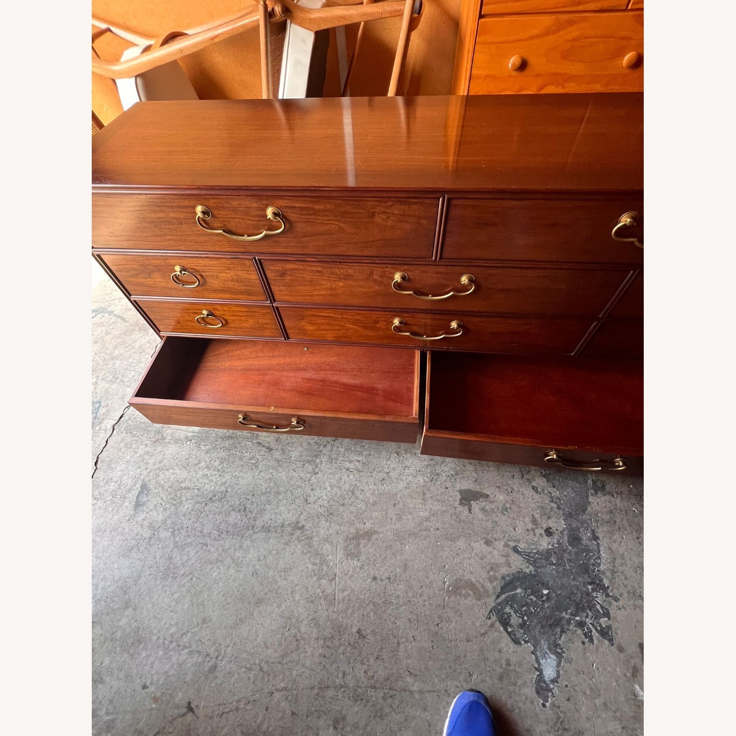 Henredon Georgian Carved Mahogany Dresser - image-5