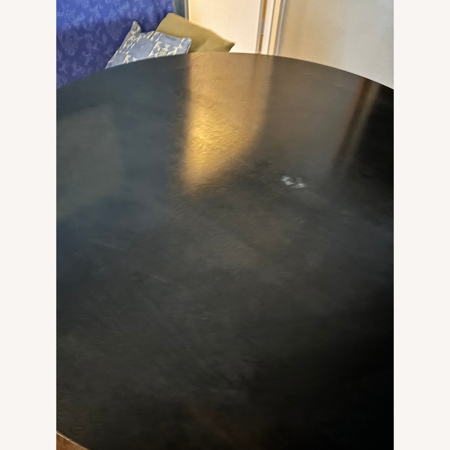 Liaigre Round Pedestal Dining Table - image-5