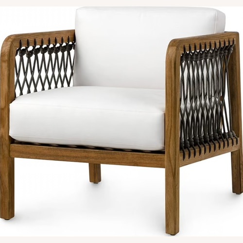 Used 🔥 Outdoor Lounge Chair Best Trending for sale on AptDeco