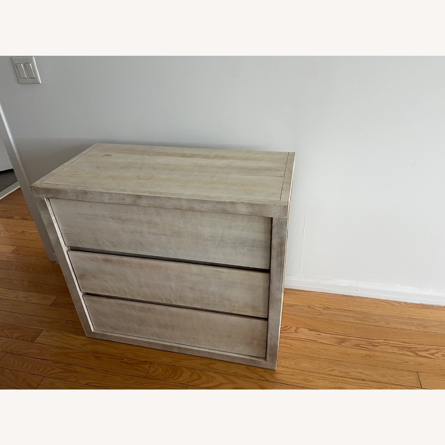 Pottery Barn Cayman Queen Platform Bed - image-5