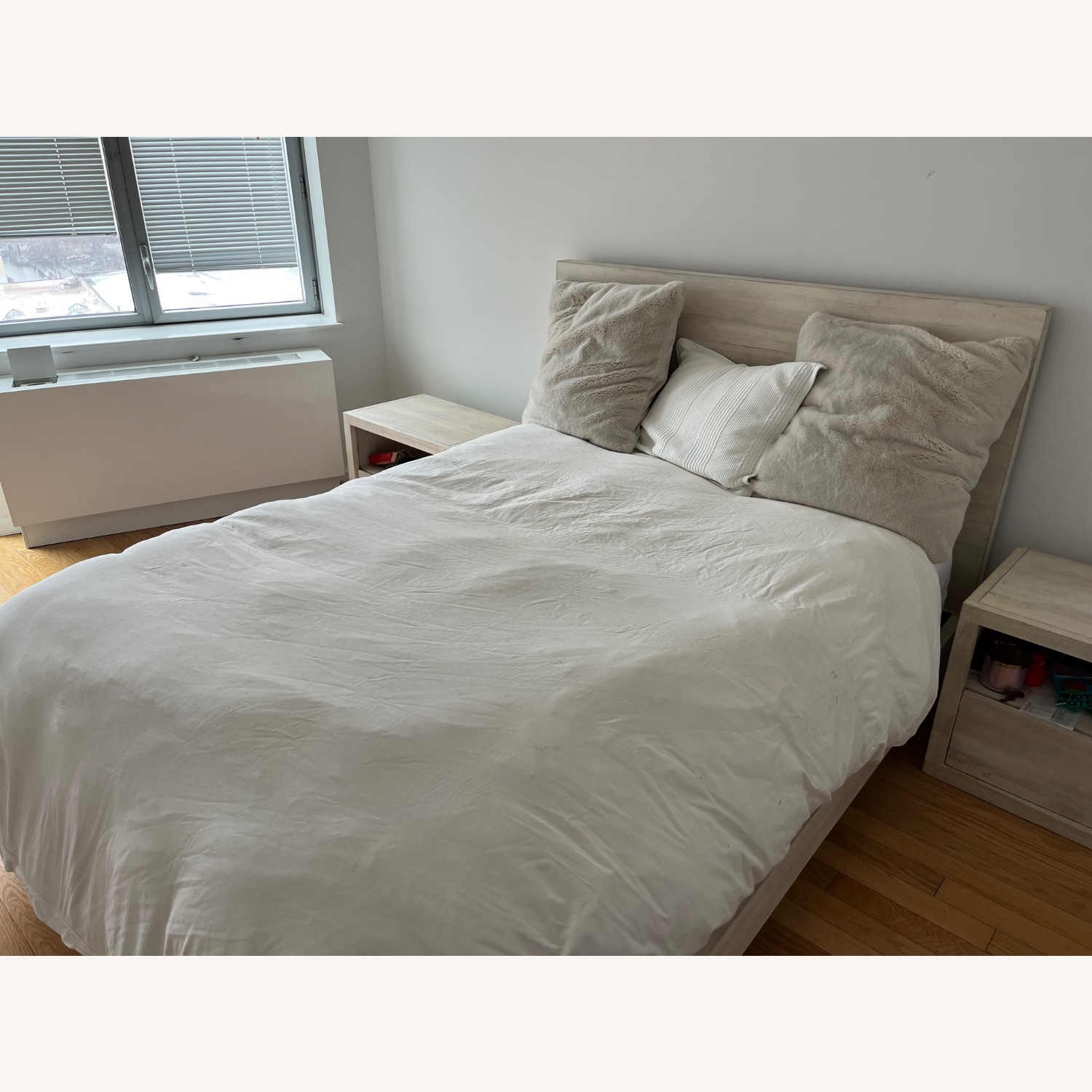 Pottery Barn Cayman Queen Platform Bed - image-3