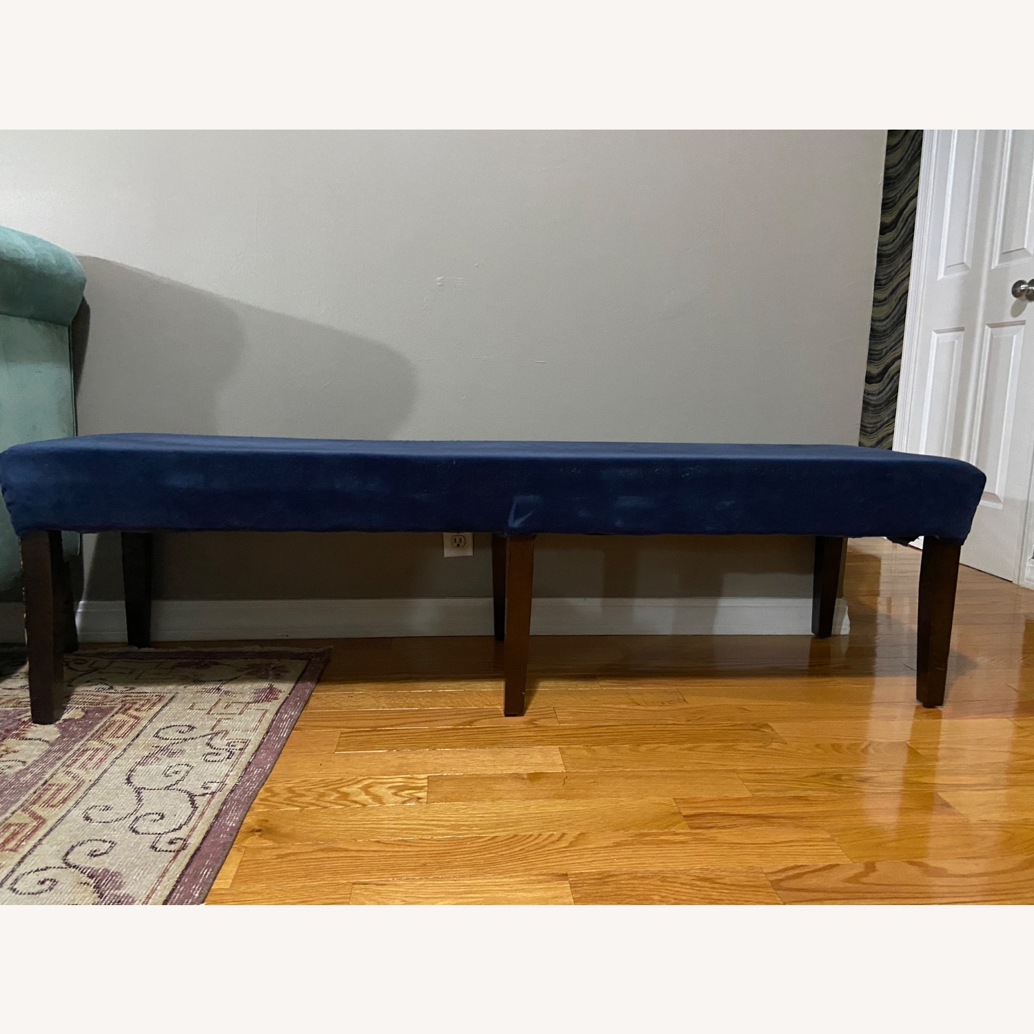 Home Goods Bench - image-0