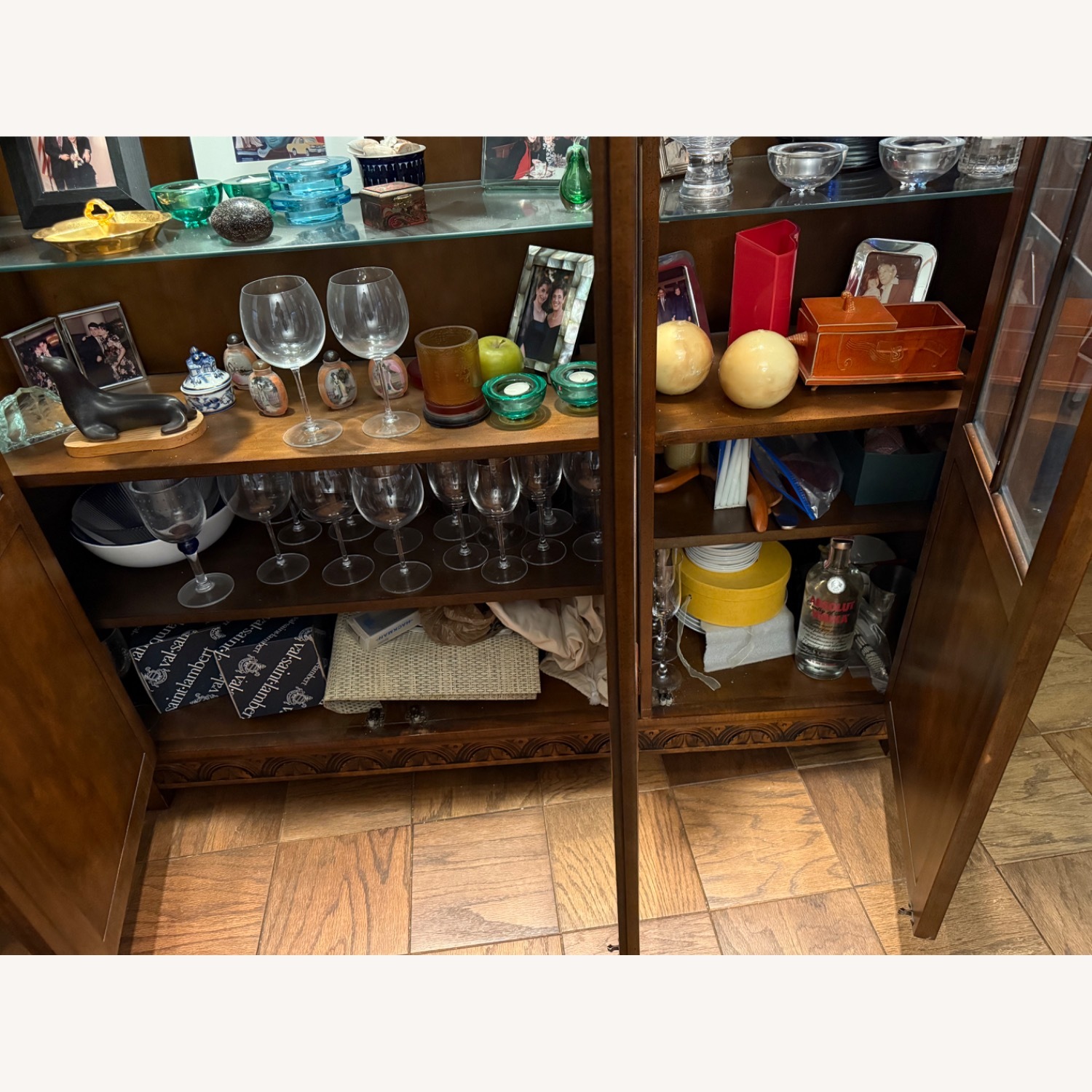 1970 3 Door Lighted Cabinet - image-5