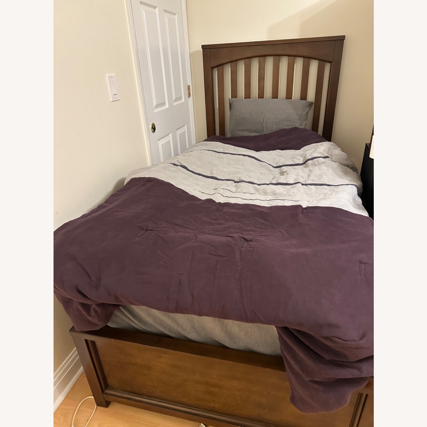 Wood Single Beds - image-1