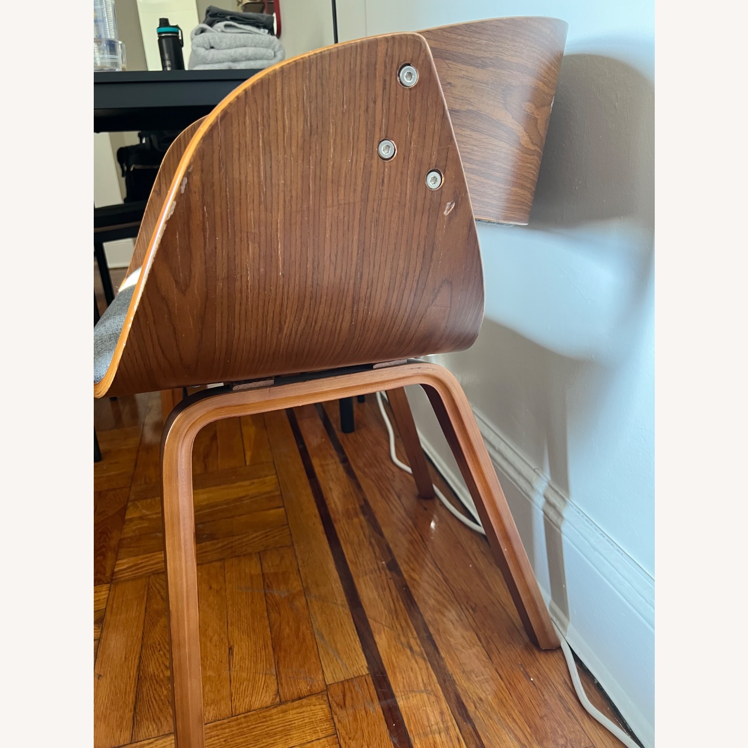 Mid Century Modern Accent Chair - image-2