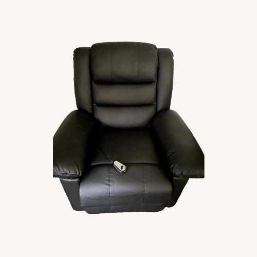 Used Hillsdale Cedar City Power Lift Chair for sale on AptDeco