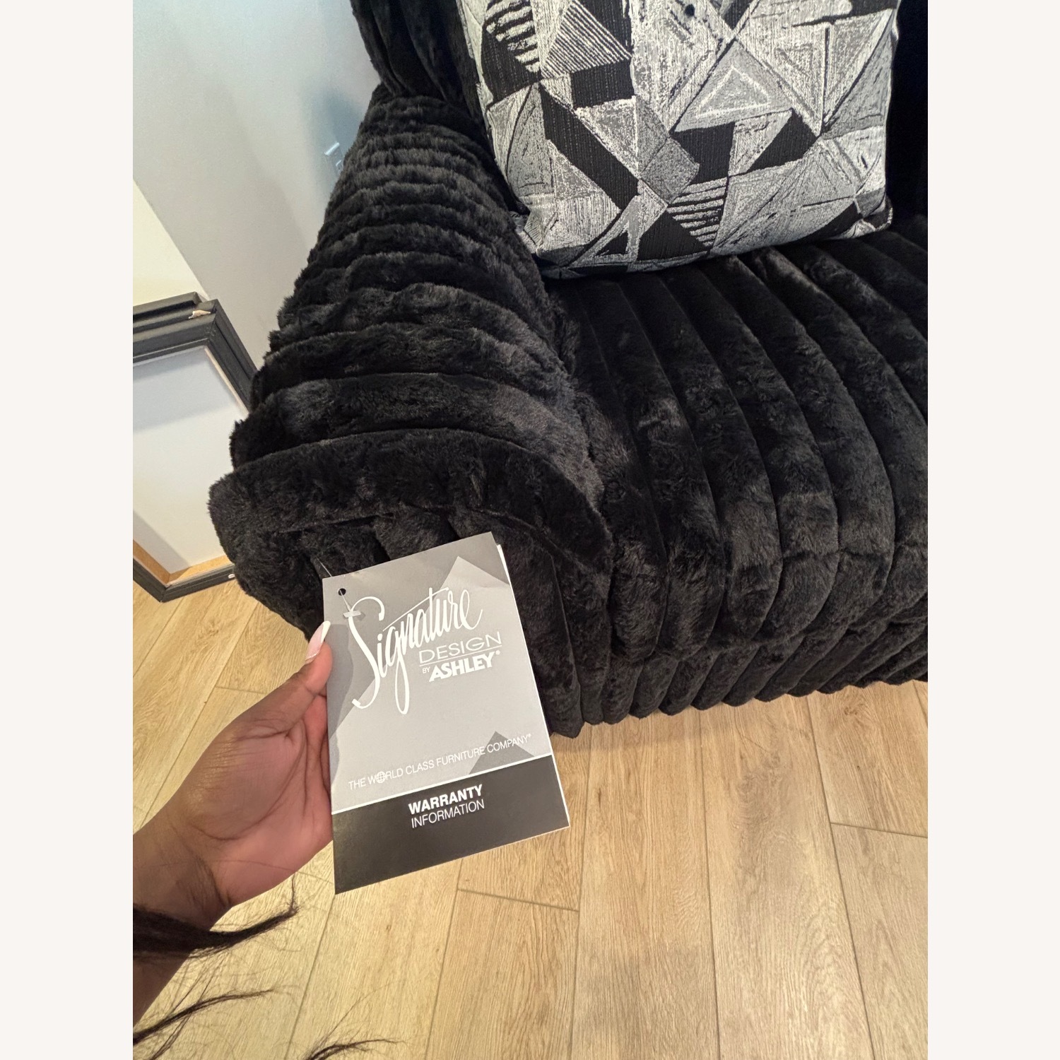 Ashley Furniture Home Furniture 2 Seater Right Arm Sofa - image-3