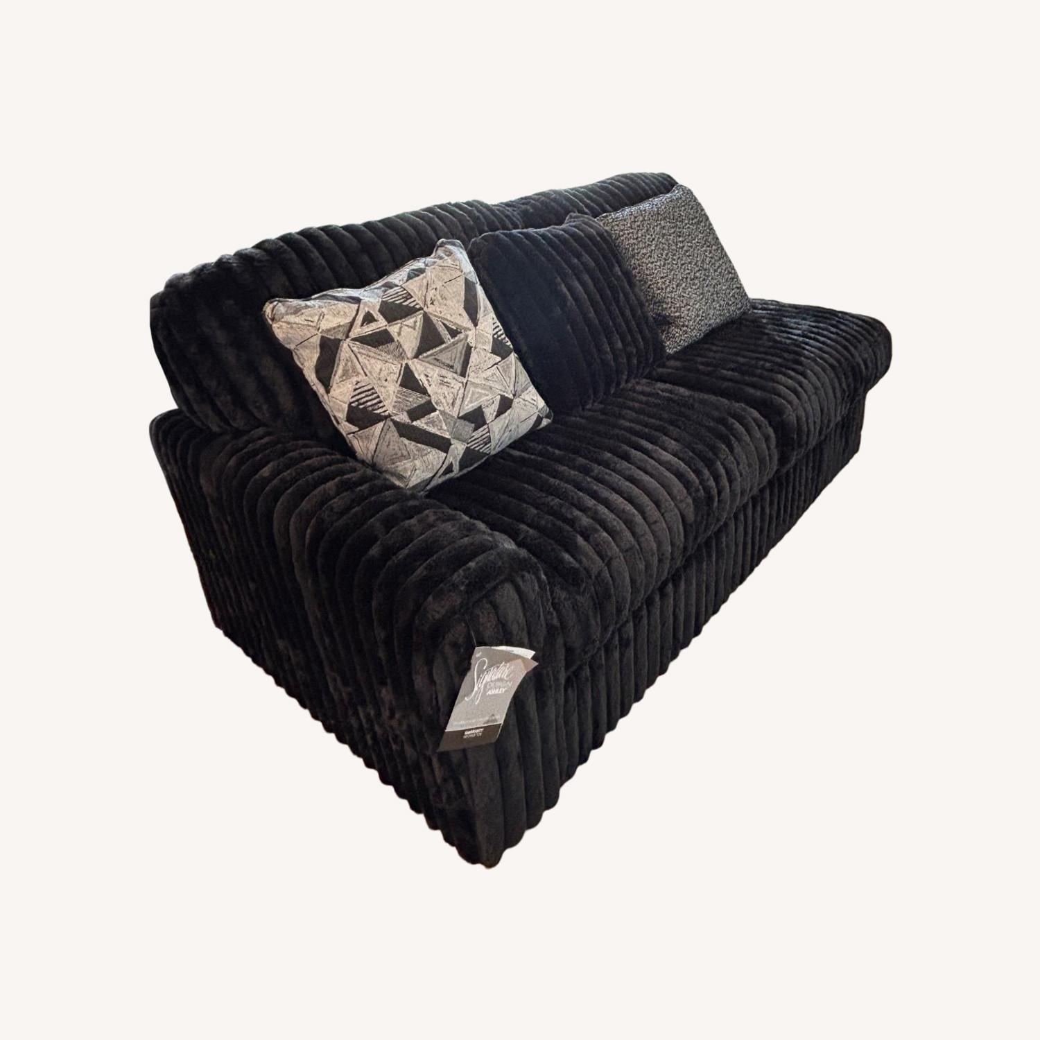 Ashley Furniture Home Furniture 2 Seater Right Arm Sofa - image-0