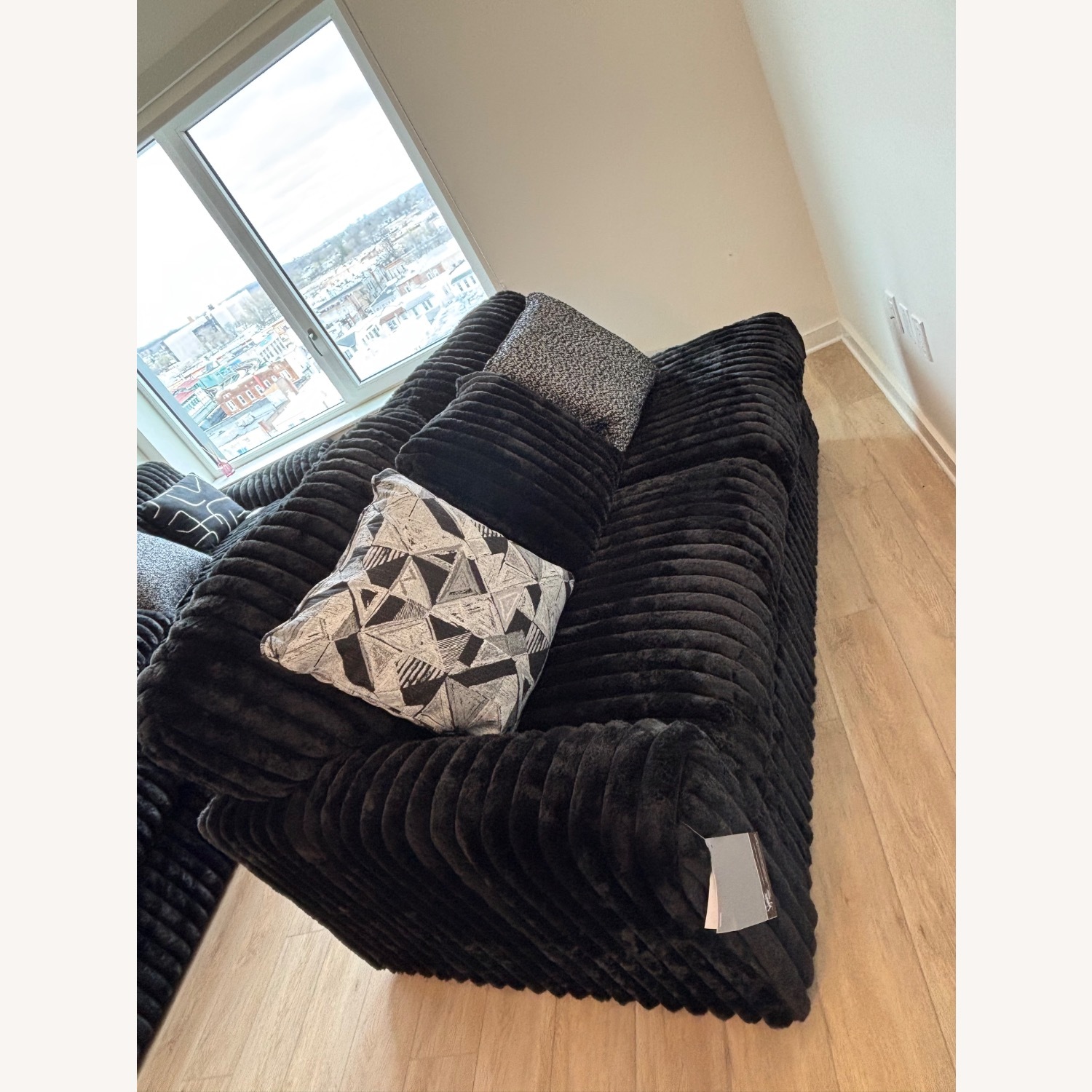 Ashley Furniture Home Furniture 2 Seater Right Arm Sofa - image-2