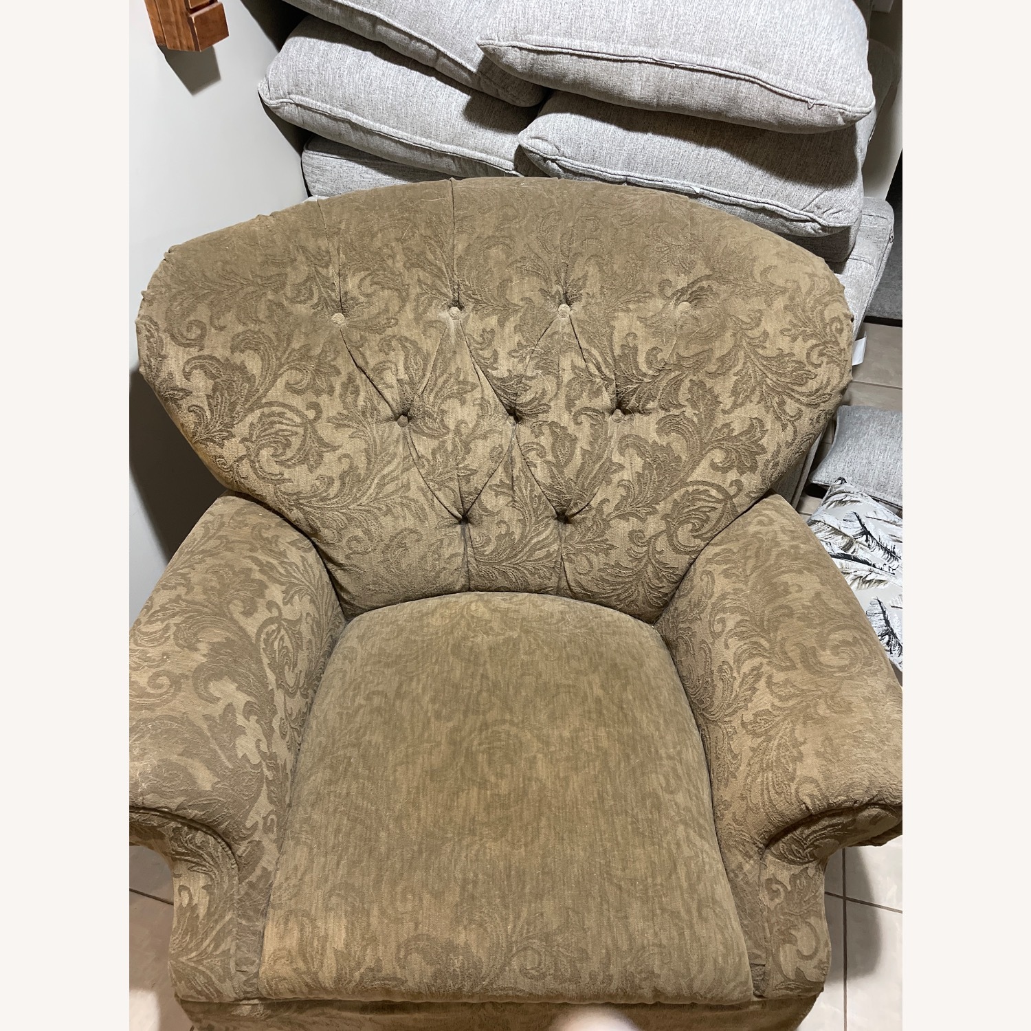 Cozy Olive Green Sofa Chair - image-4