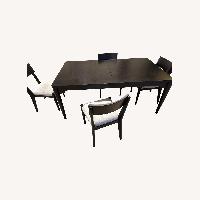 Extendable Dinning Table & Chairs