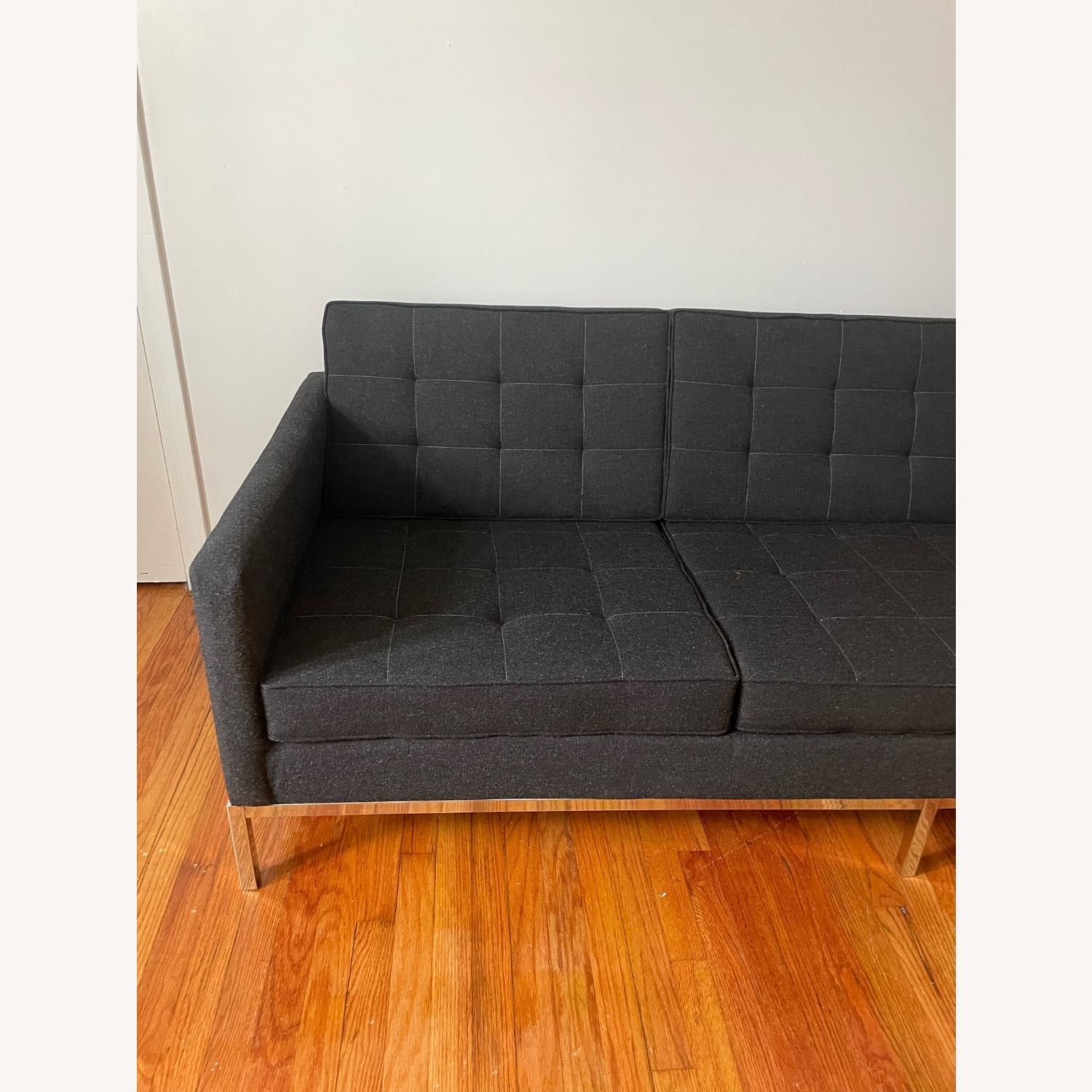 Knoll Florence 3-Seater Sofa in Charcoal Grey - image-4