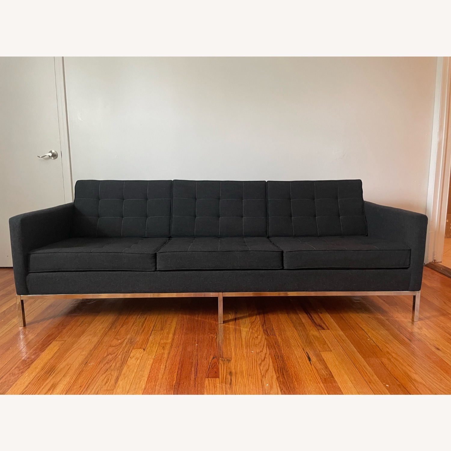 Knoll Florence 3-Seater Sofa in Charcoal Grey - image-1