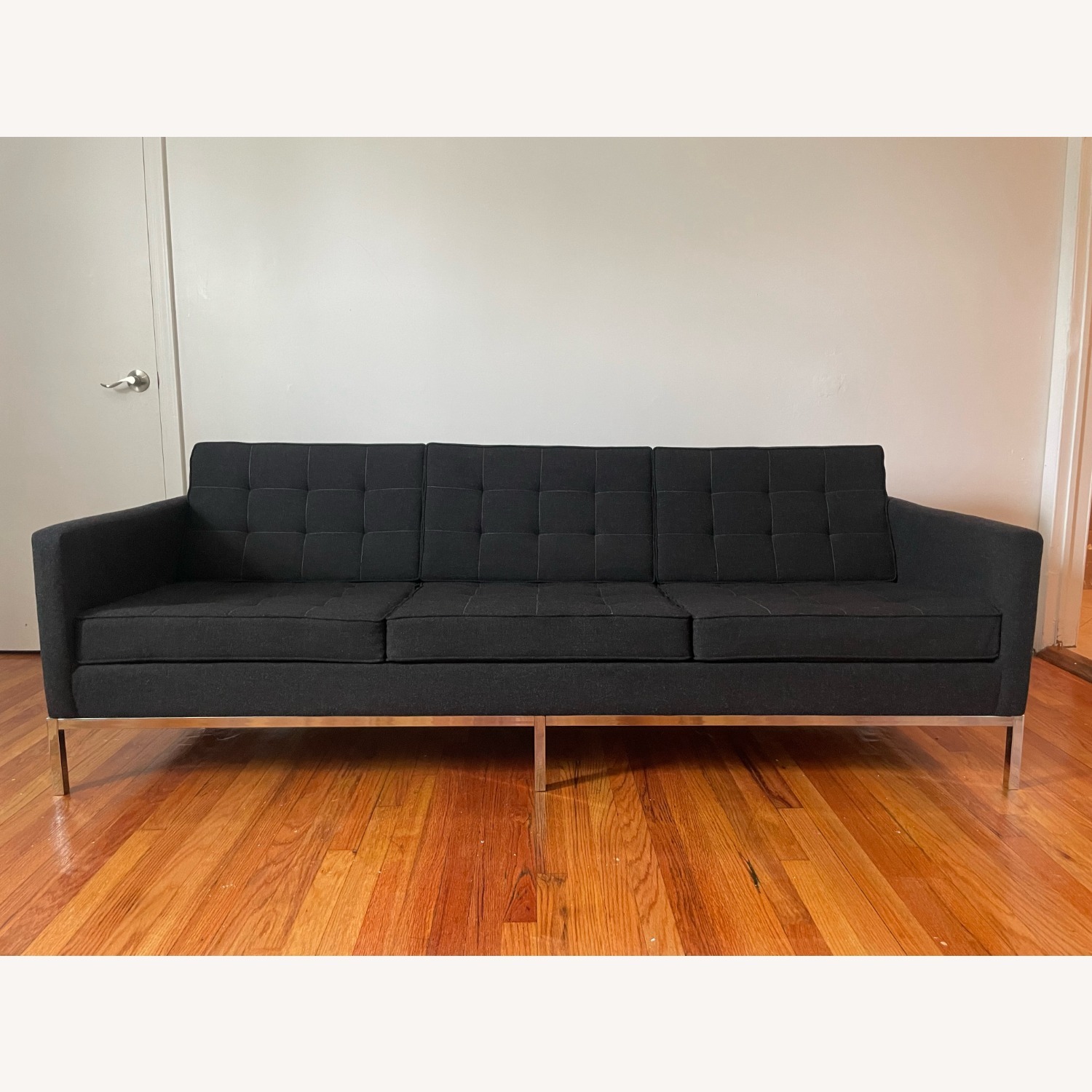 Knoll Florence 3-Seater Sofa in Charcoal Grey - image-7