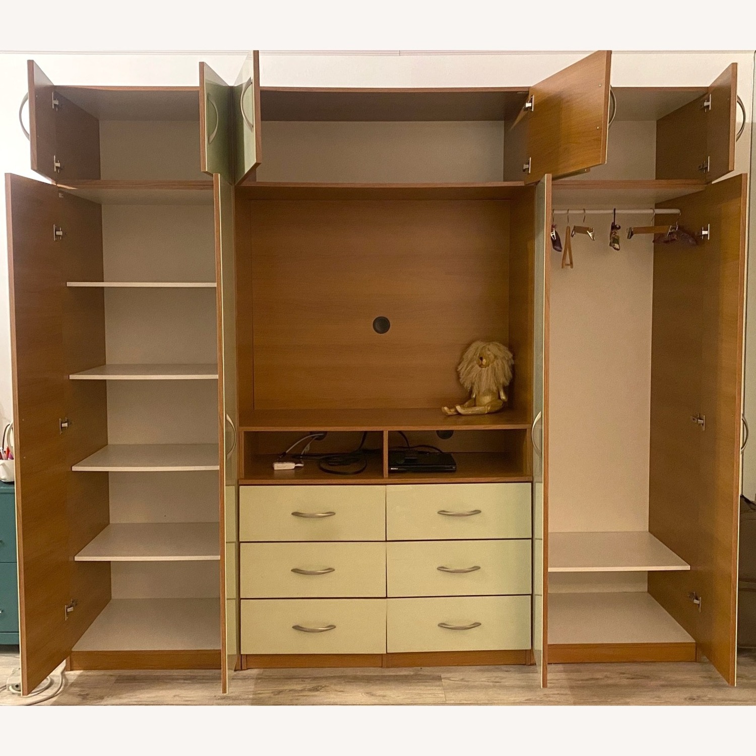 Contempo Space Aventa Wall Unit - image-2