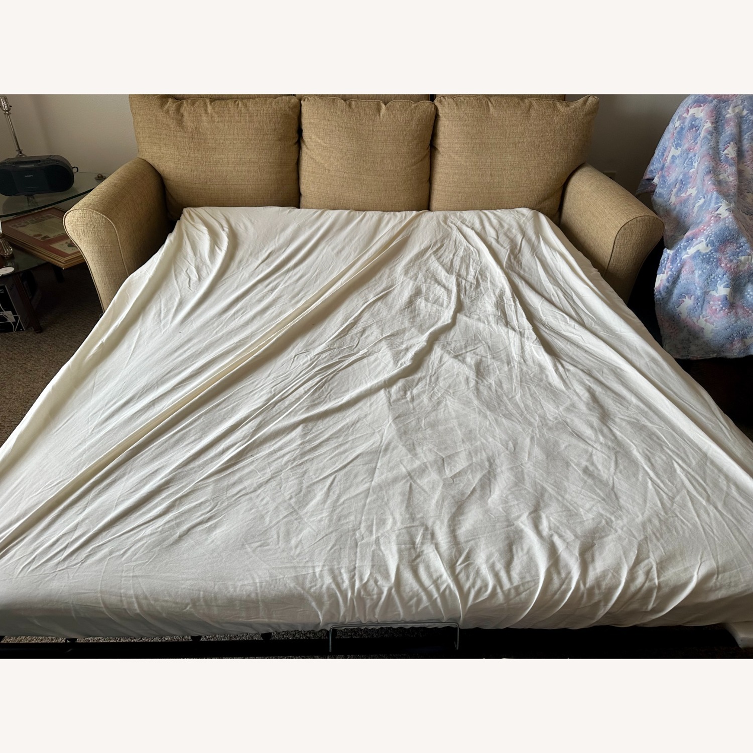 La-Z-Boy Super Comfort Queen Sleeper Couch - image-10