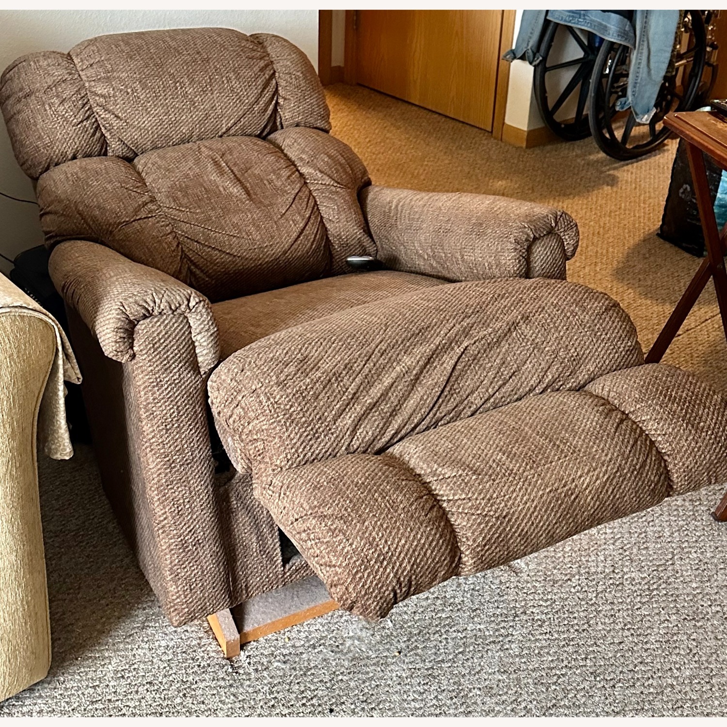 La-Z-Boy Pinnacle Power Recliner - image-1