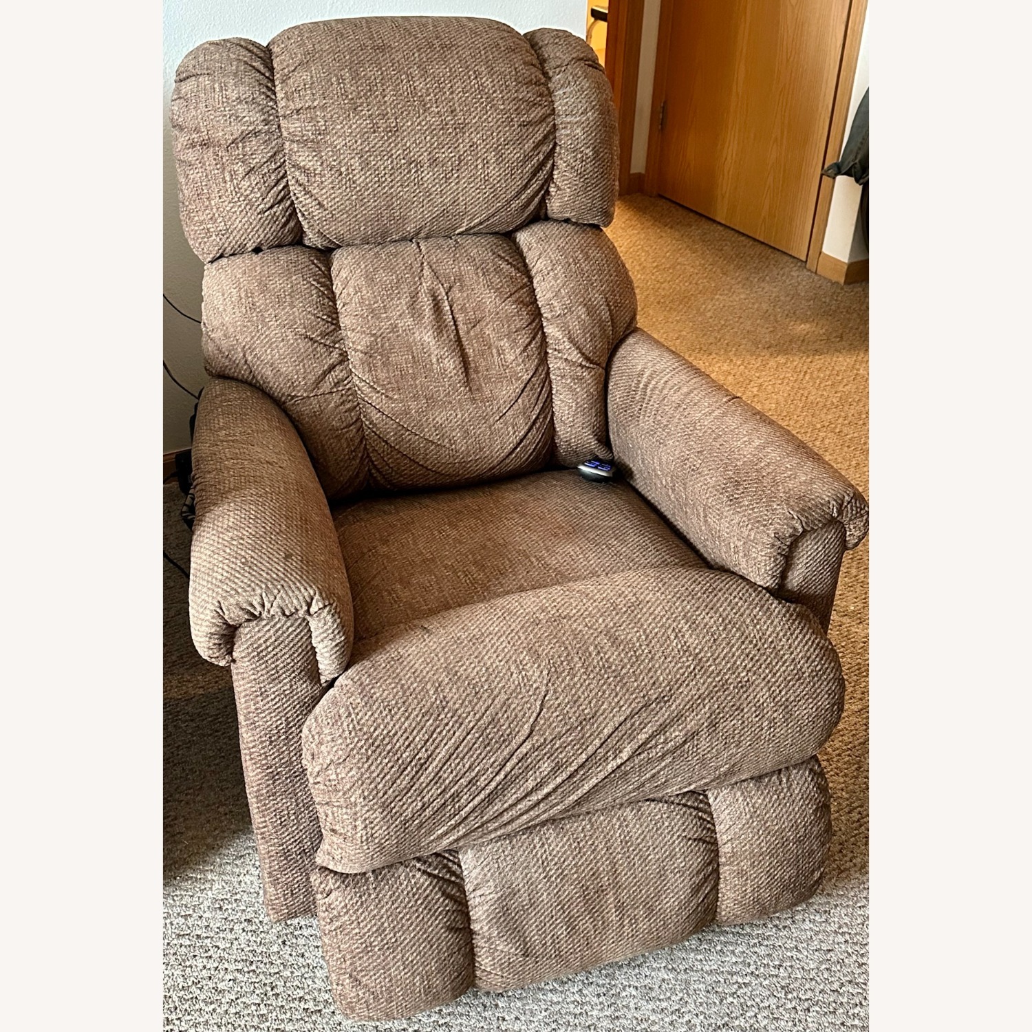 La-Z-Boy Pinnacle Power Recliner - image-2