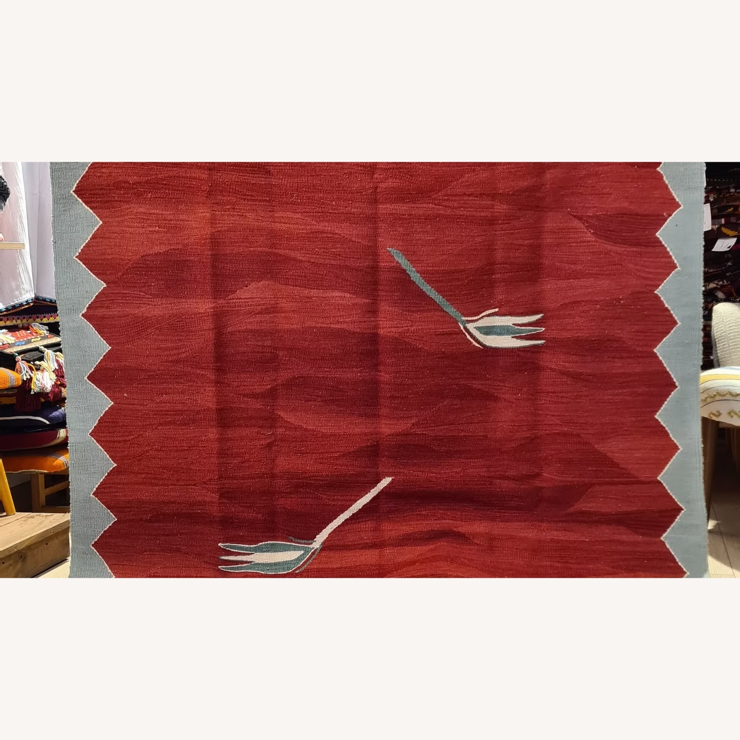 Contemporary Oushak Flat-Weave Rug With Tulips - image-5