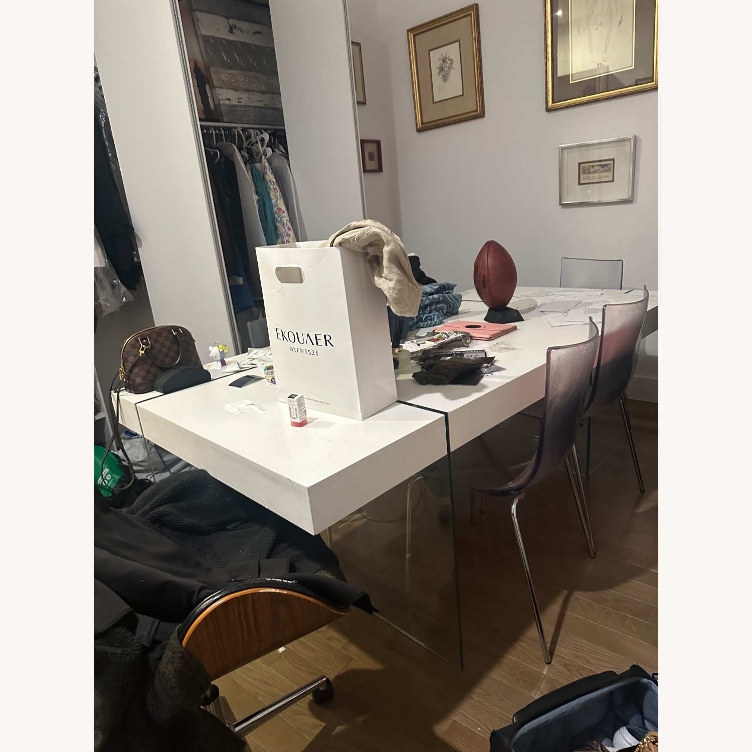 Elite Modern White Dining Table with Clear Glass - image-0