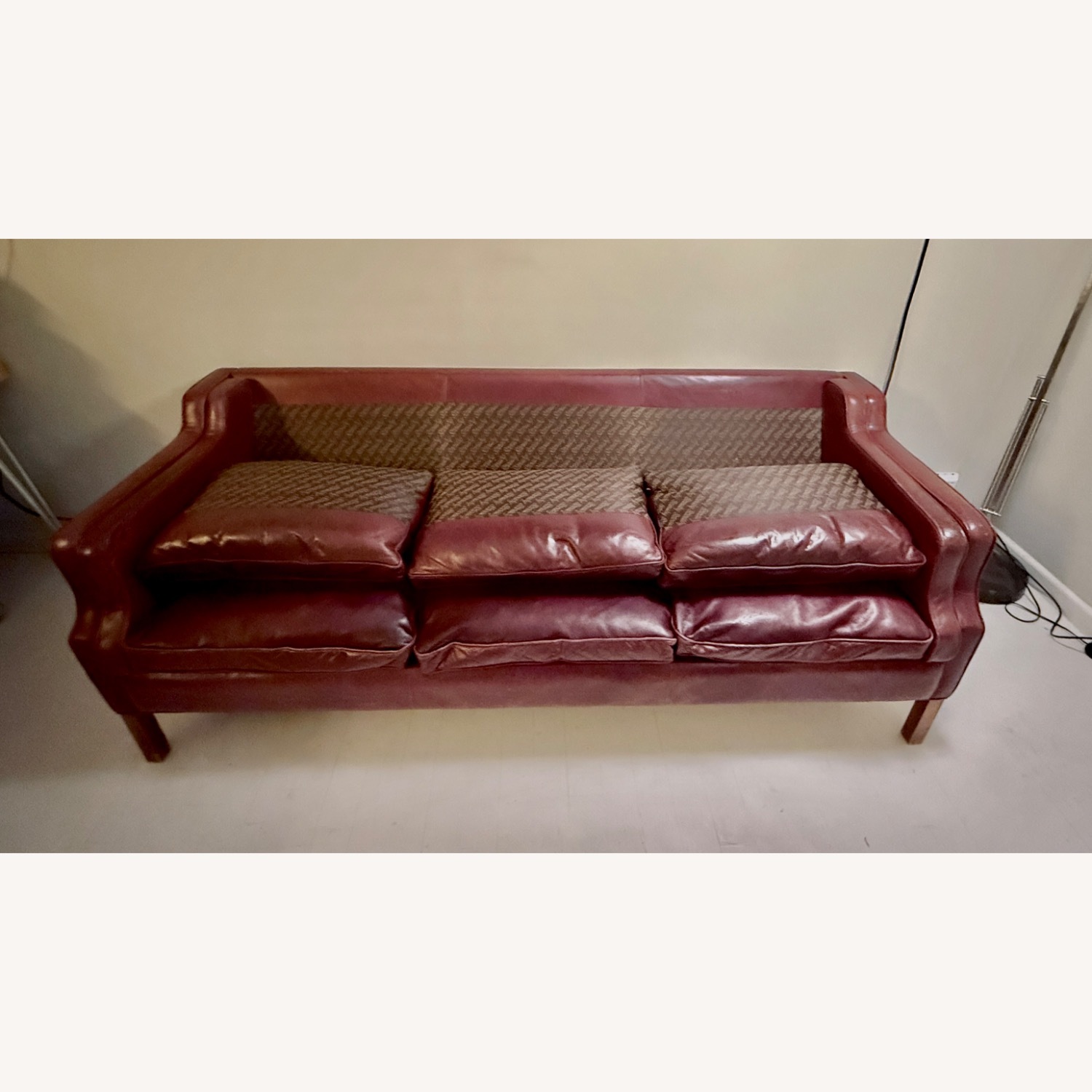 Børge Mogensen 2213 Sofa by Stouby - image-3